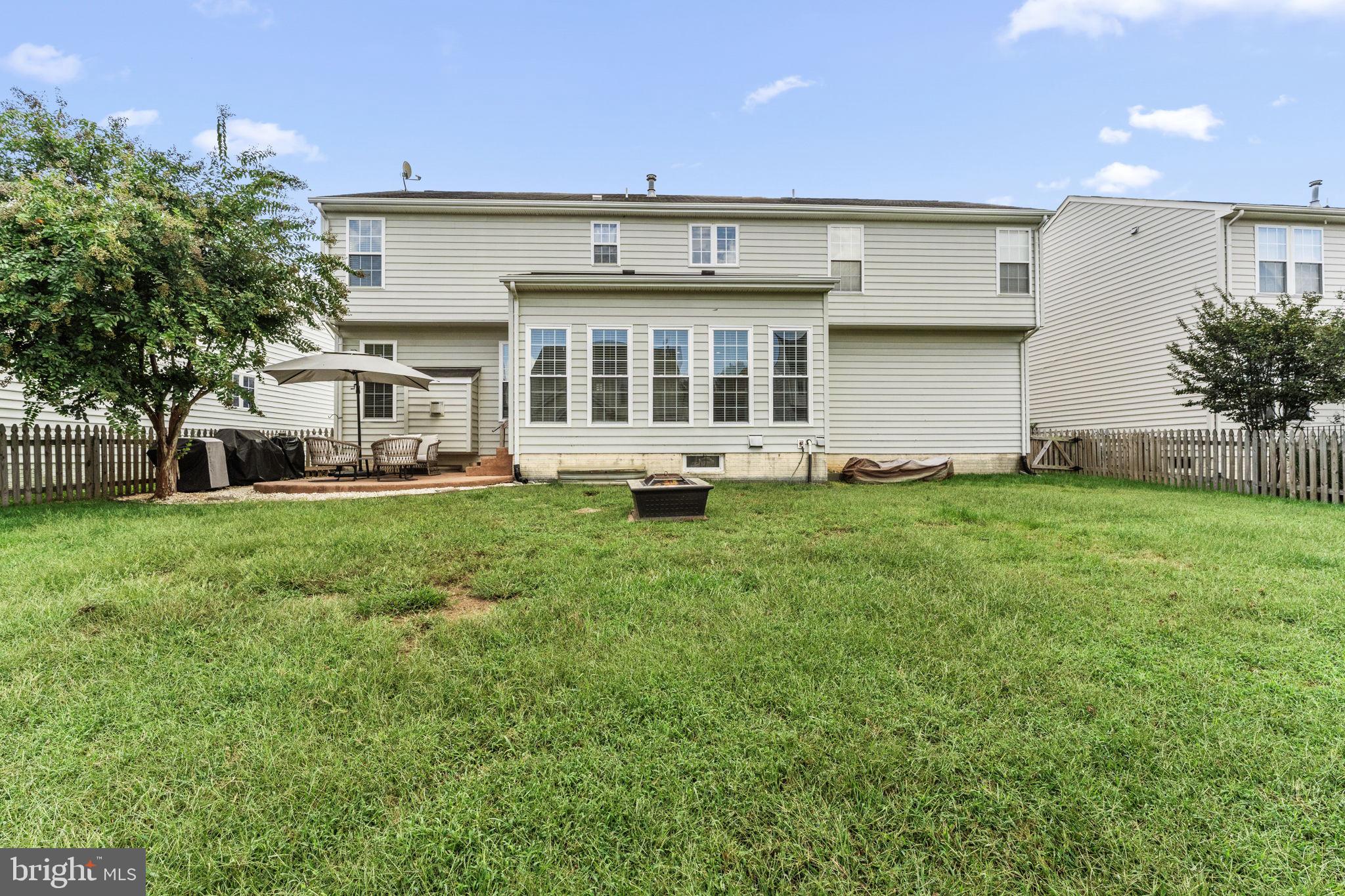 LEE'S PARKE - Residential