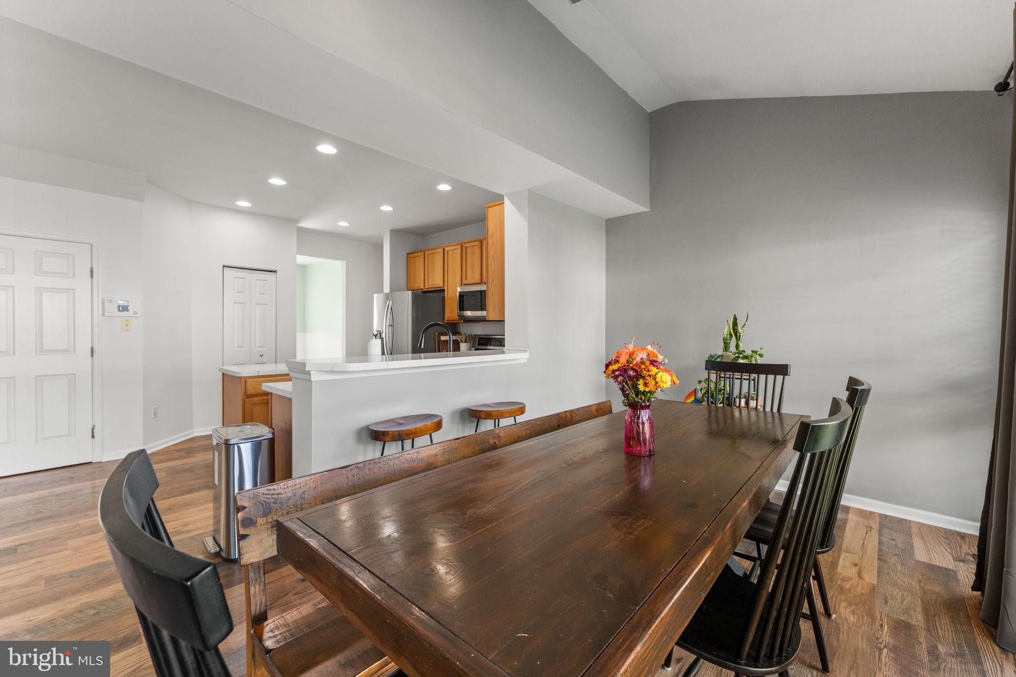 LEE'S PARKE - Residential