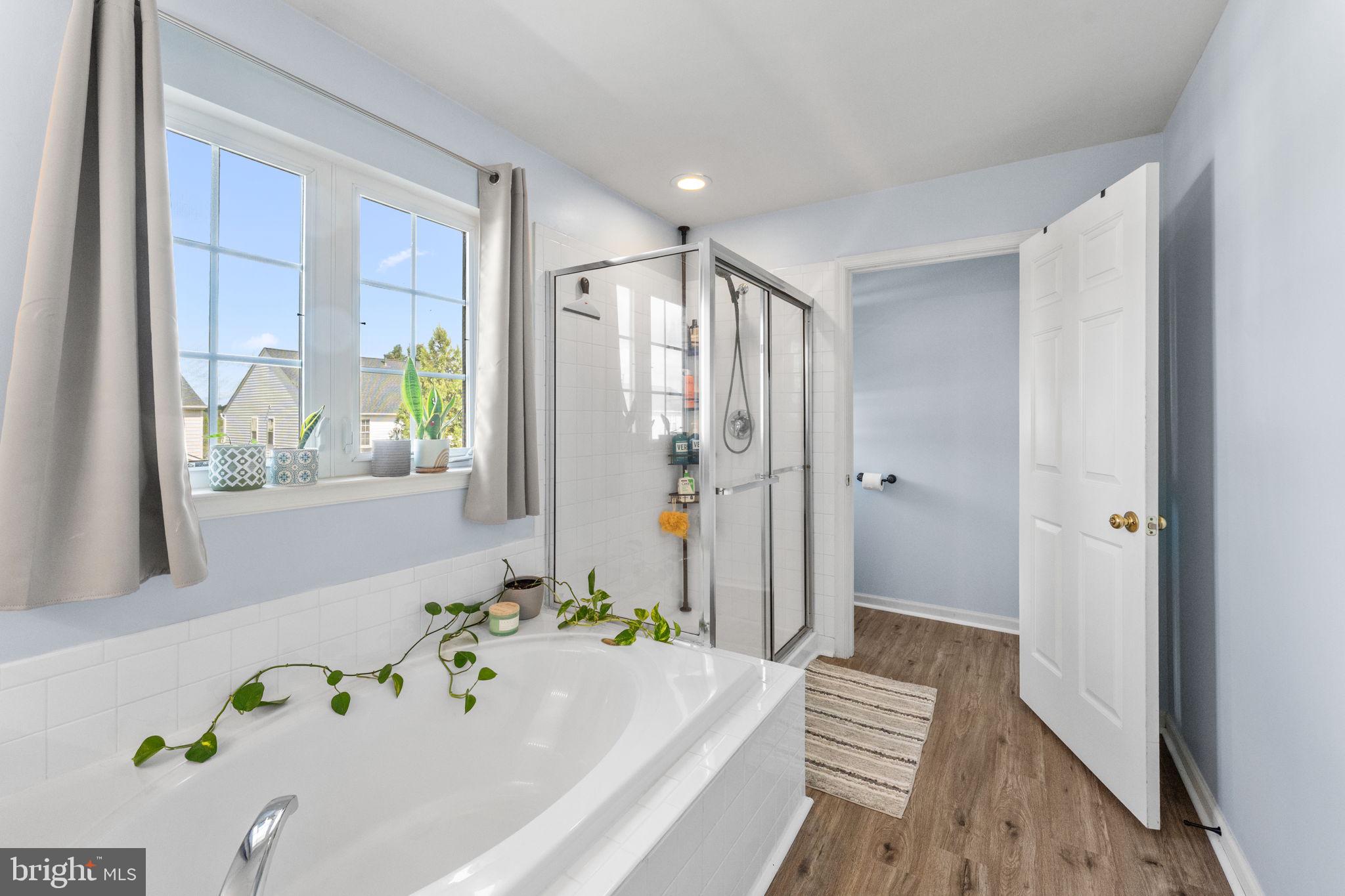 LEE'S PARKE - Residential