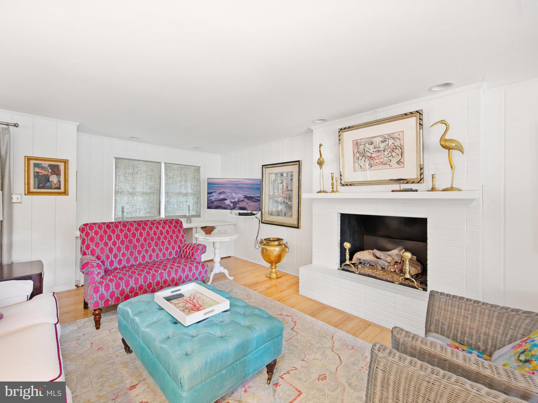 SILVER LAKE MANOR - Residential