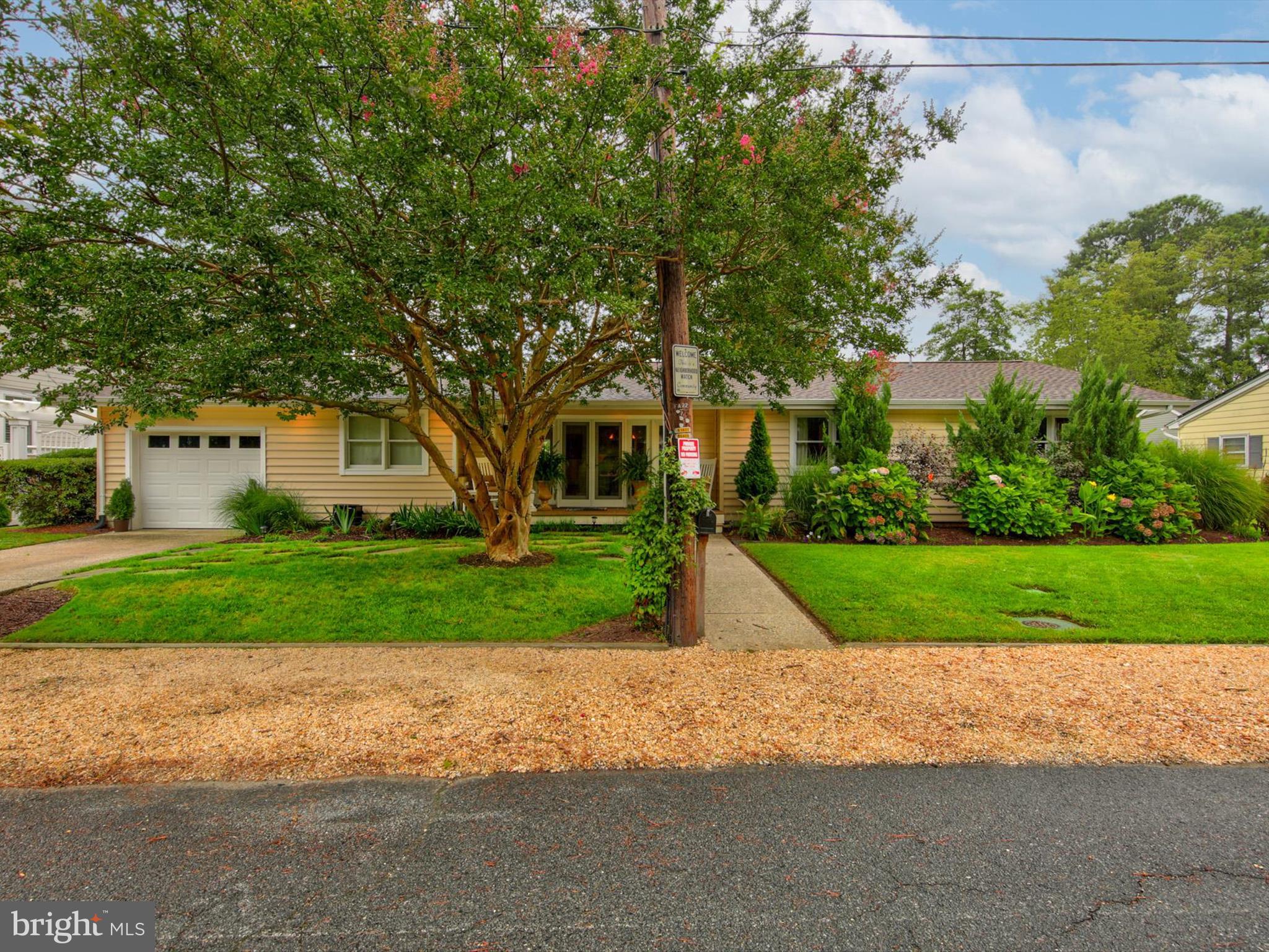SILVER LAKE MANOR - Residential