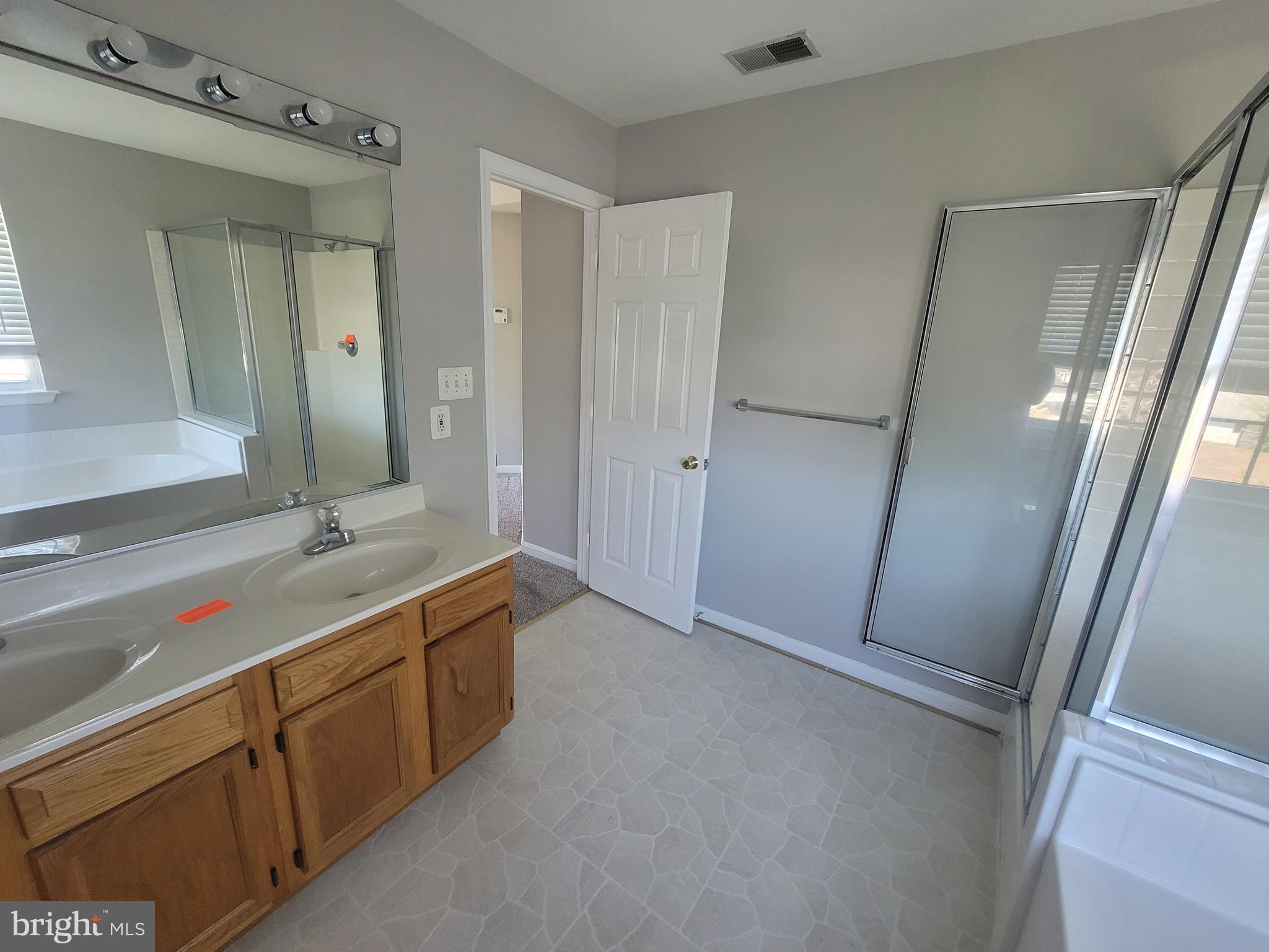 CAMDEN HILLS - Residential