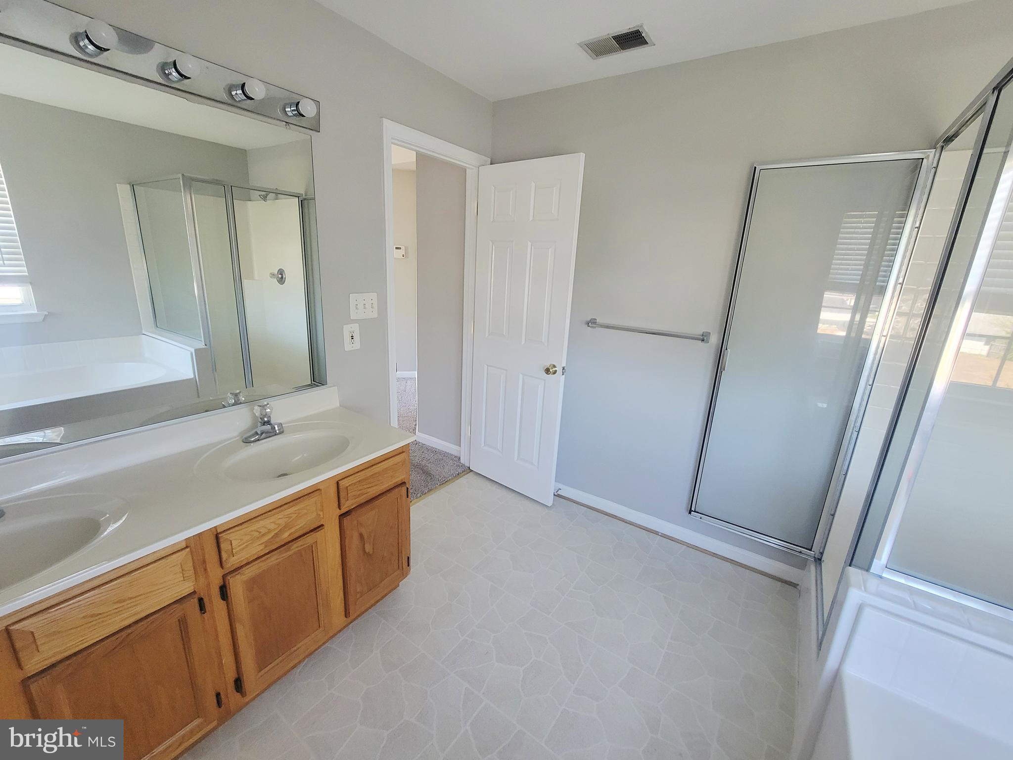 CAMDEN HILLS - Residential