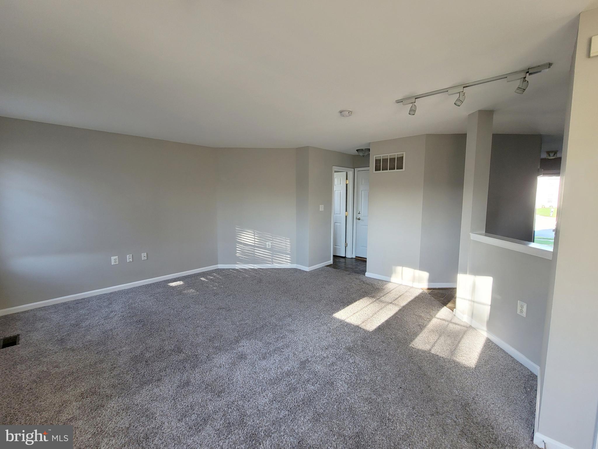 CAMDEN HILLS - Residential