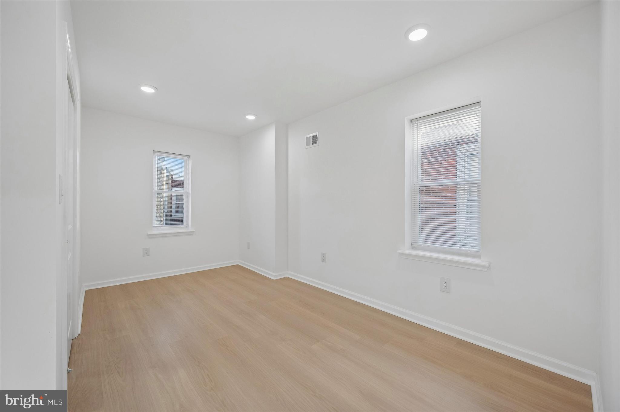 COBBS CREEK - Residential