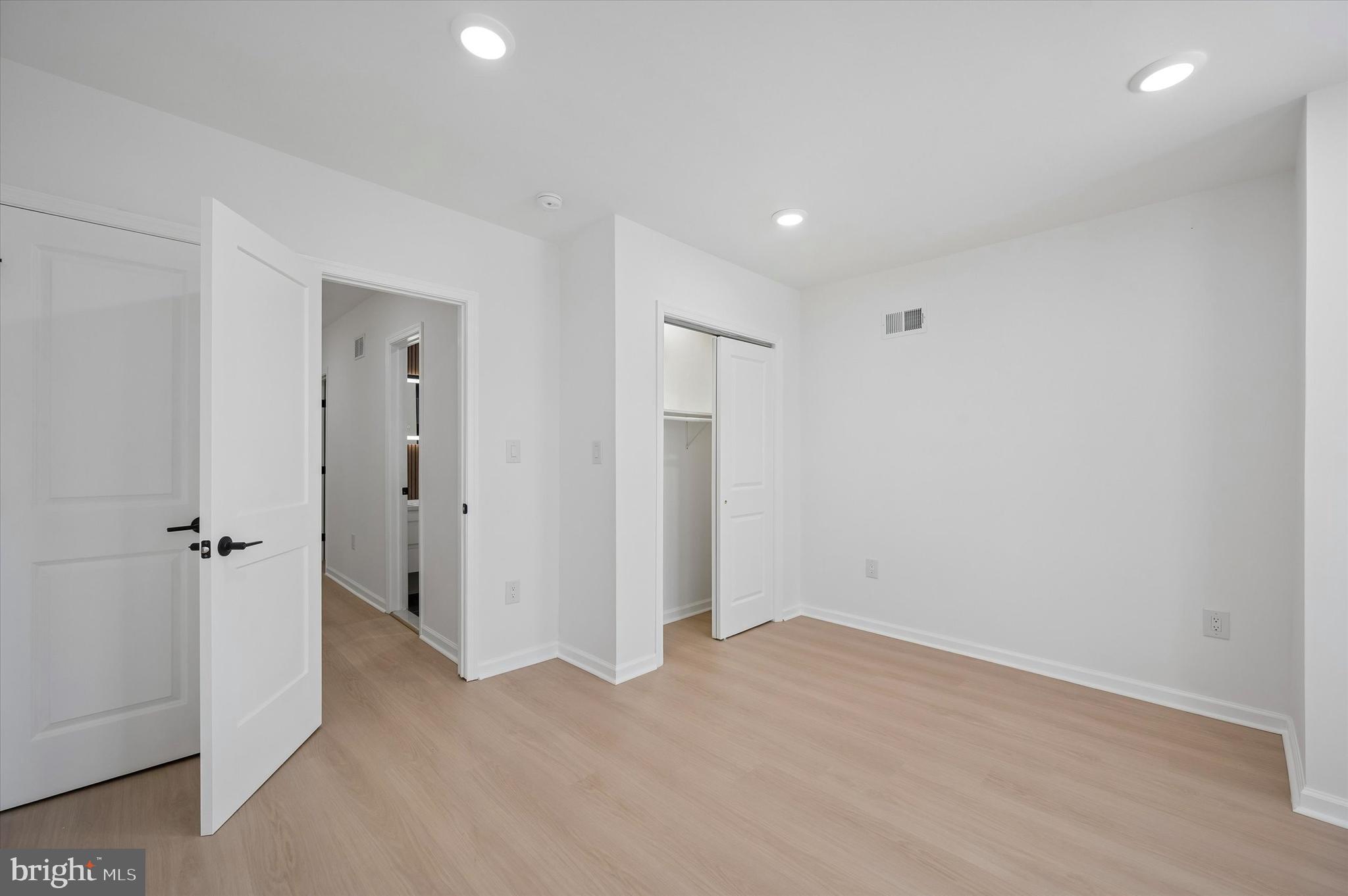 COBBS CREEK - Residential