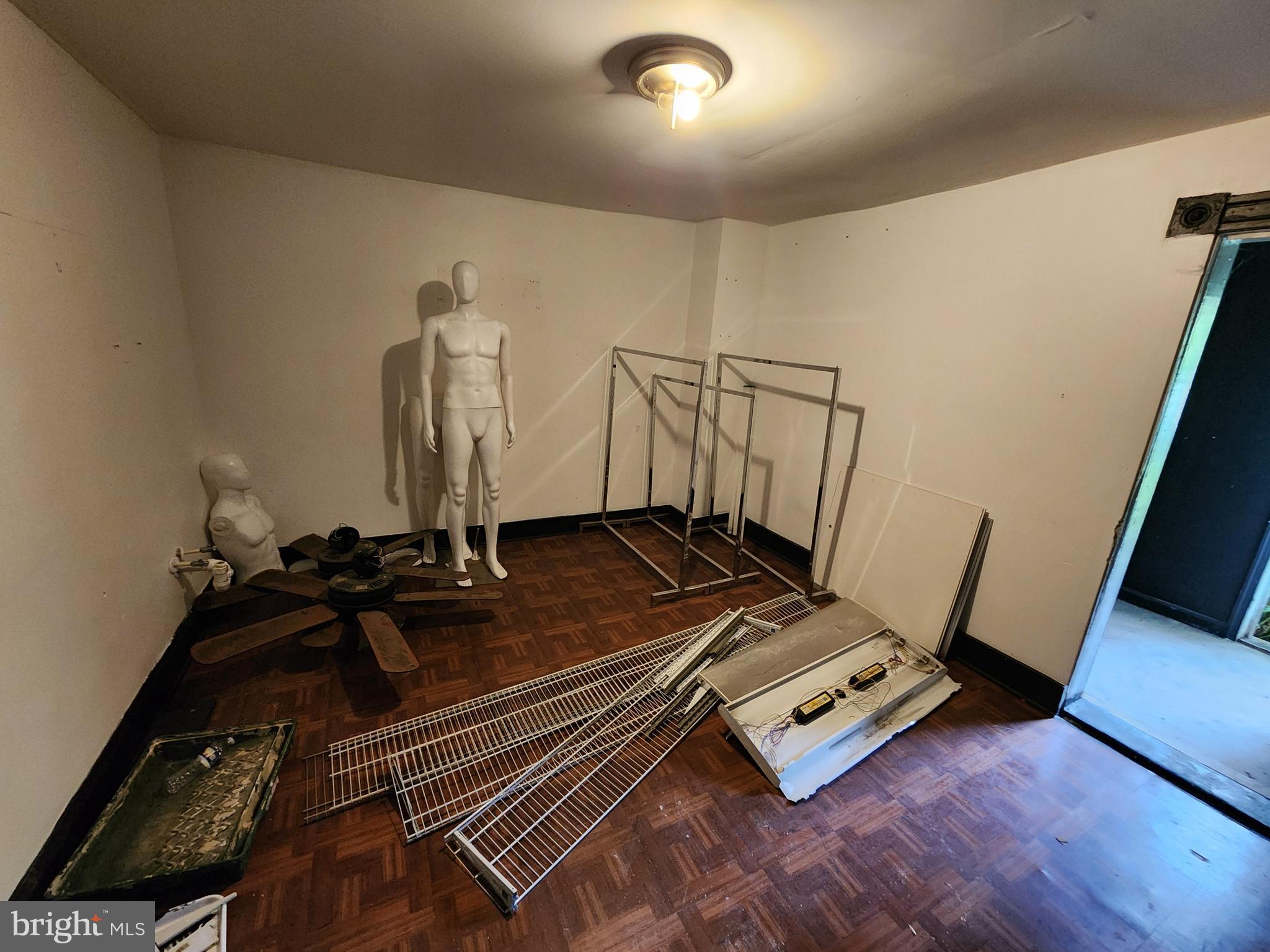 WAVERLY - Residential