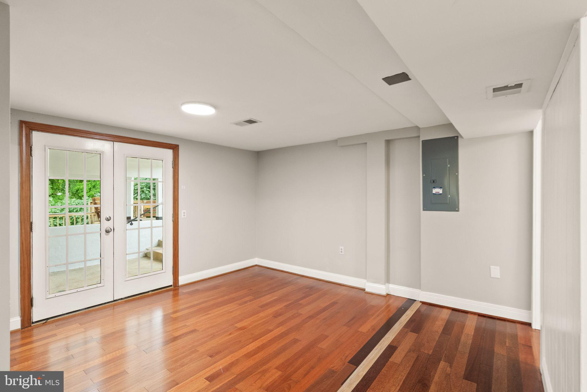 GARFIELD ESTATES - Residential