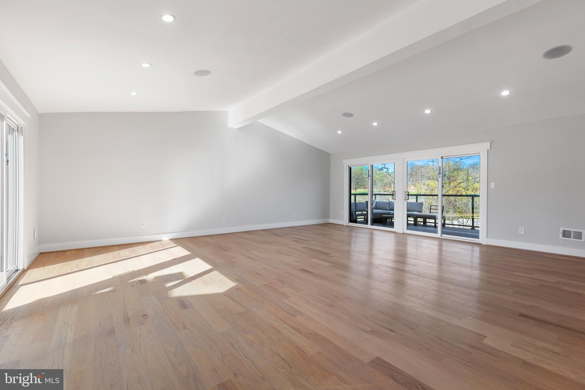 AURORA HILLS - Residential