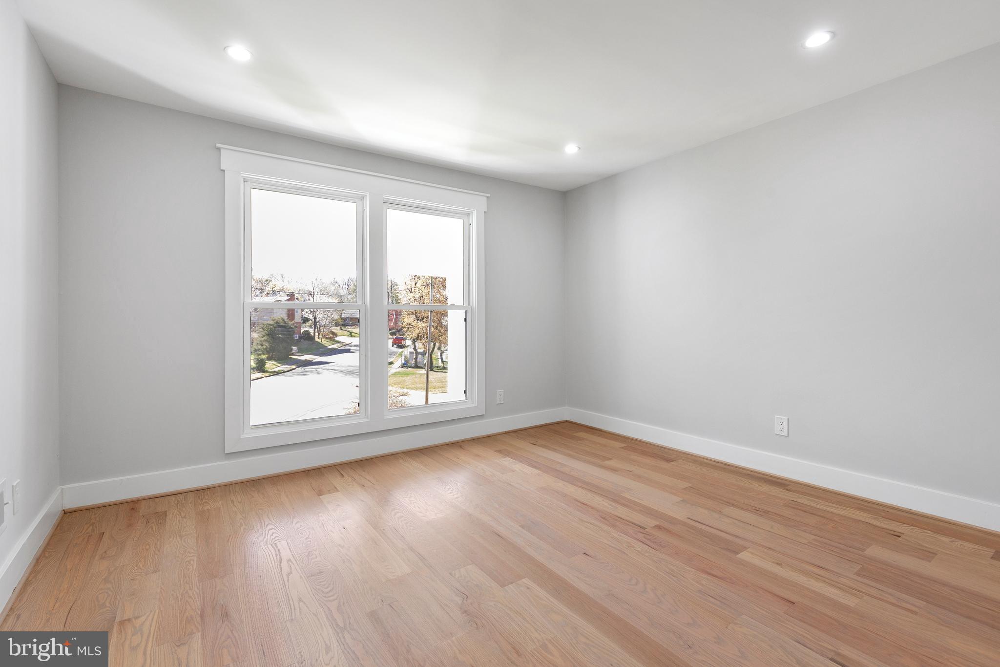 AURORA HILLS - Residential