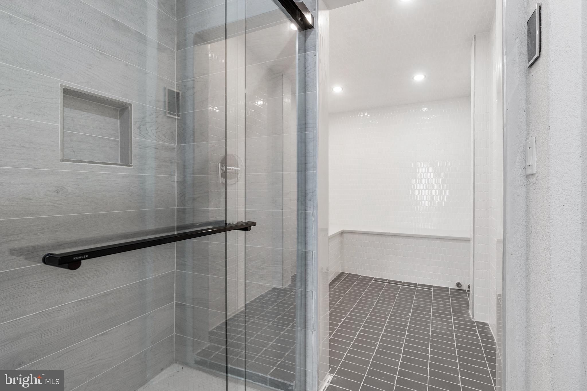 AURORA HILLS - Residential