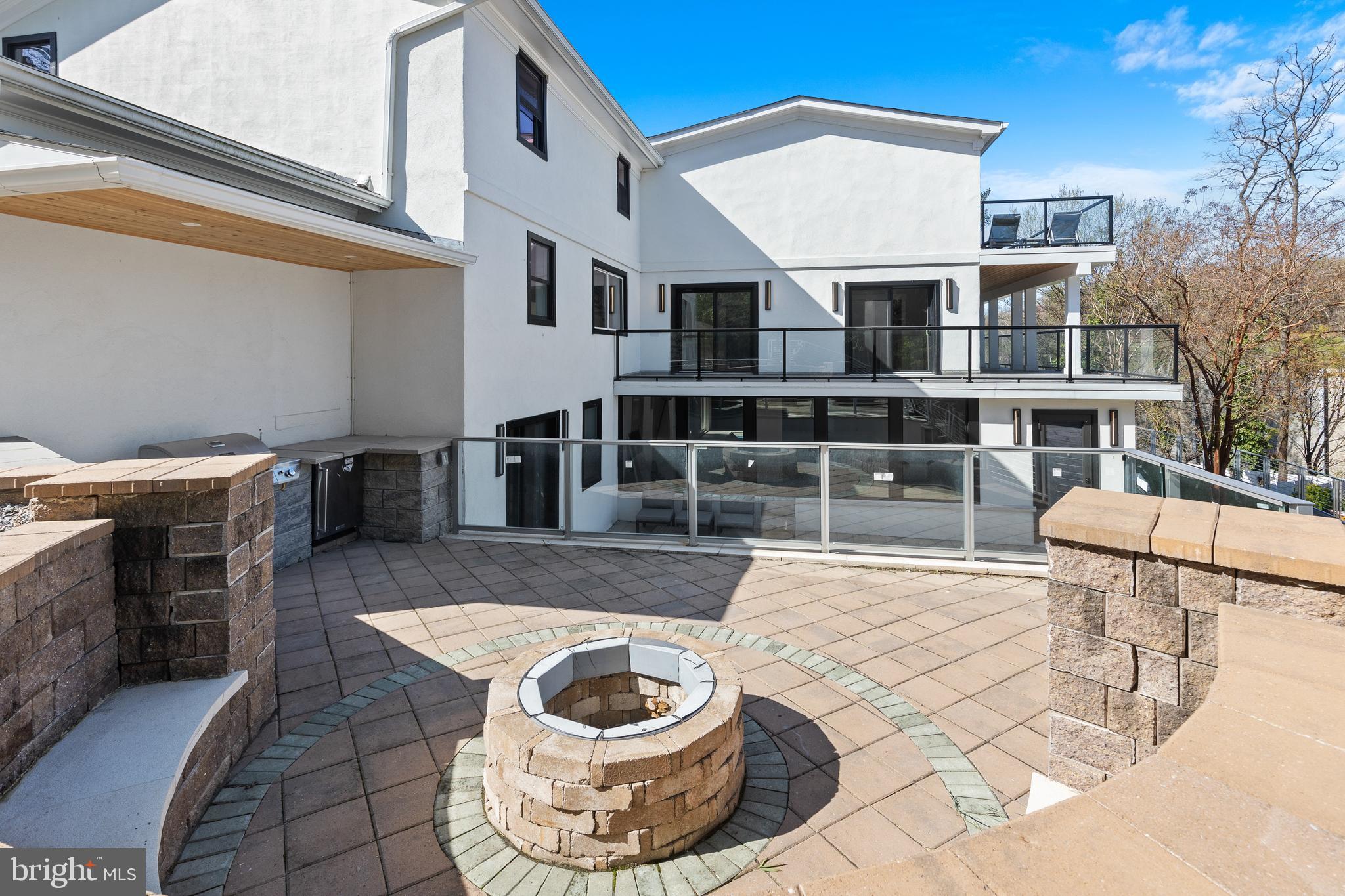 AURORA HILLS - Residential