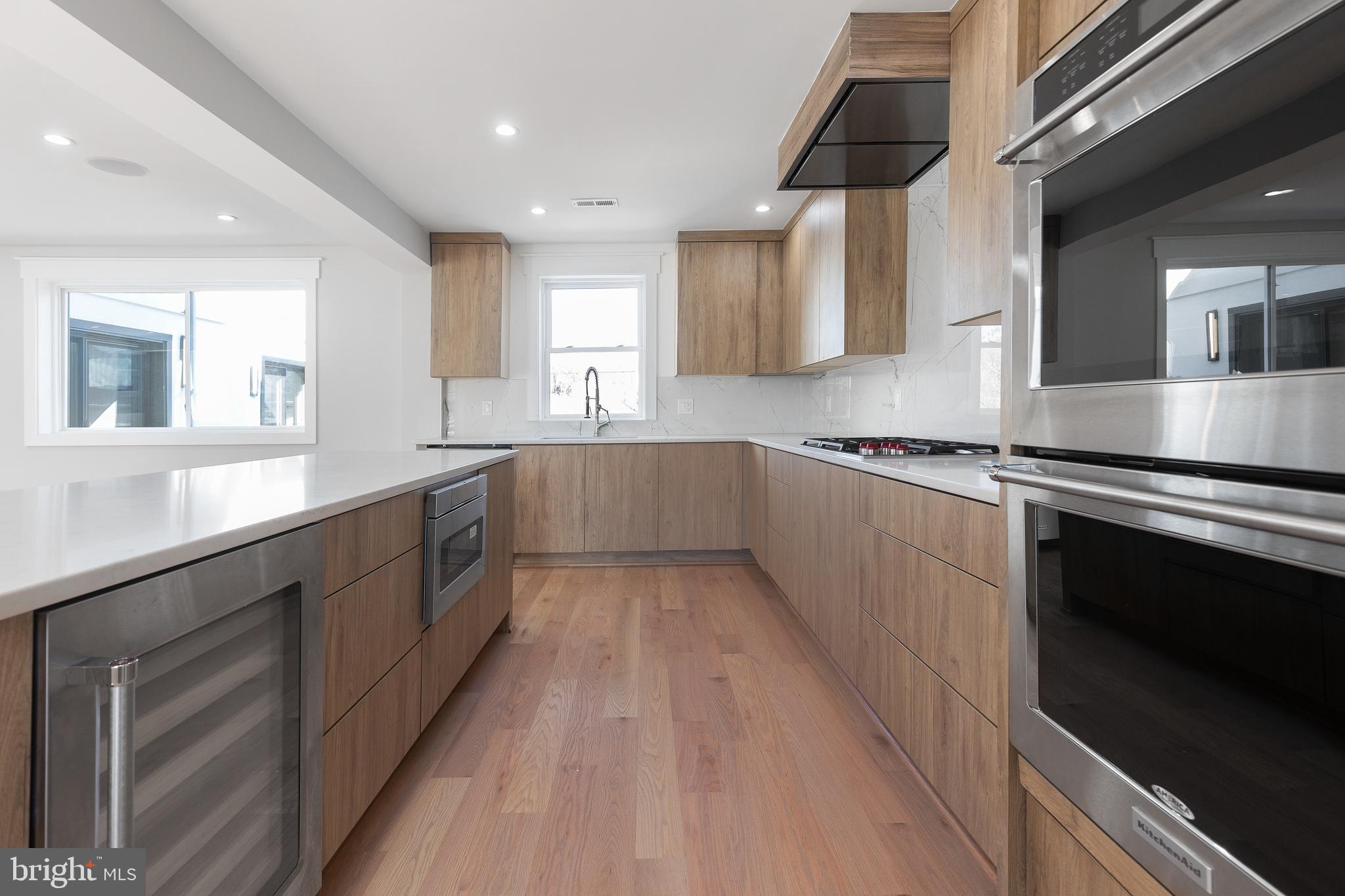 AURORA HILLS - Residential