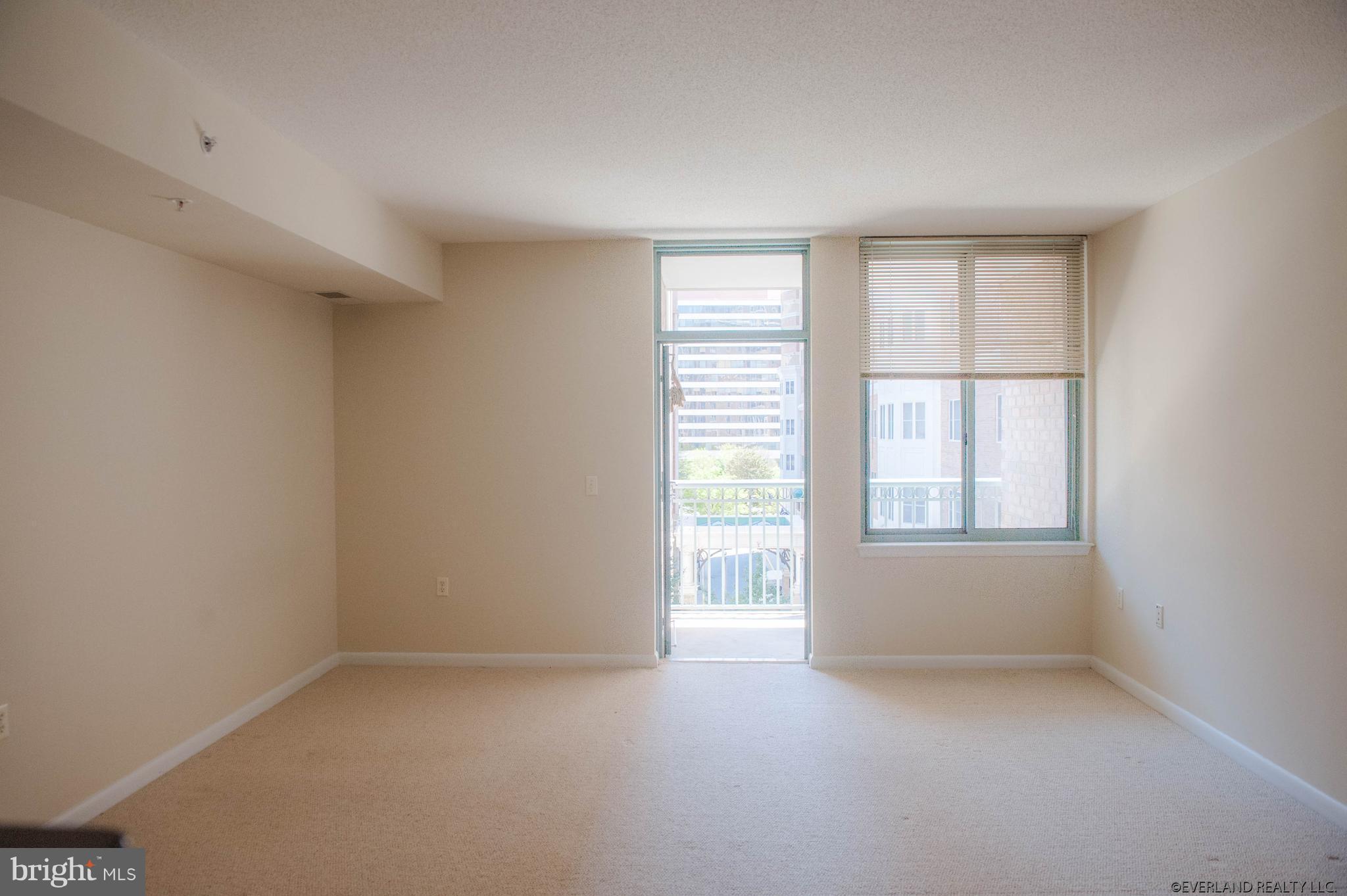 CONTINENTAL - Residential Lease