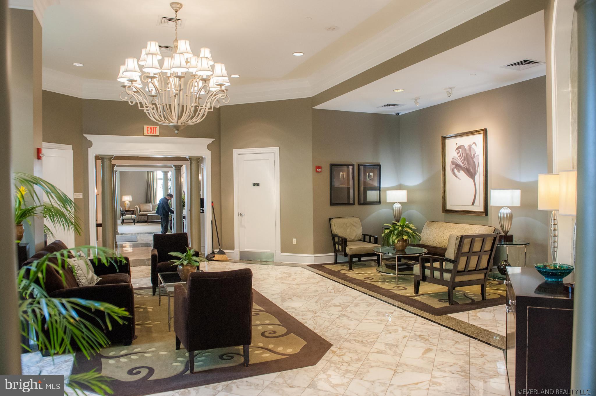 CONTINENTAL - Residential Lease