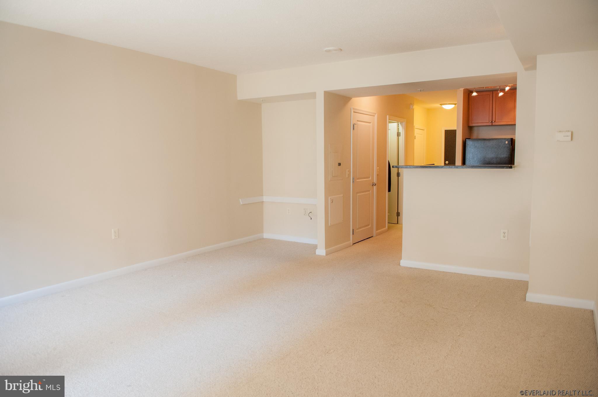 CONTINENTAL - Residential Lease