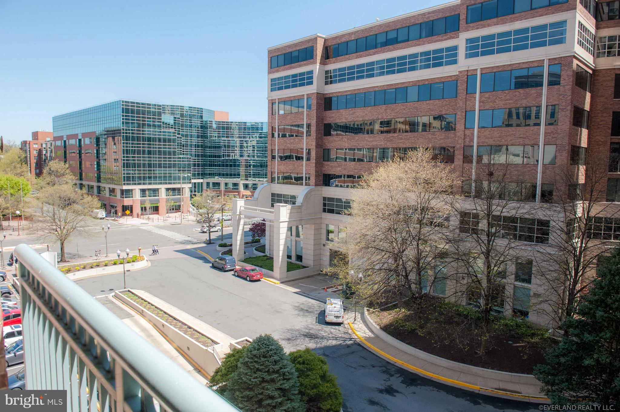 CONTINENTAL - Residential Lease