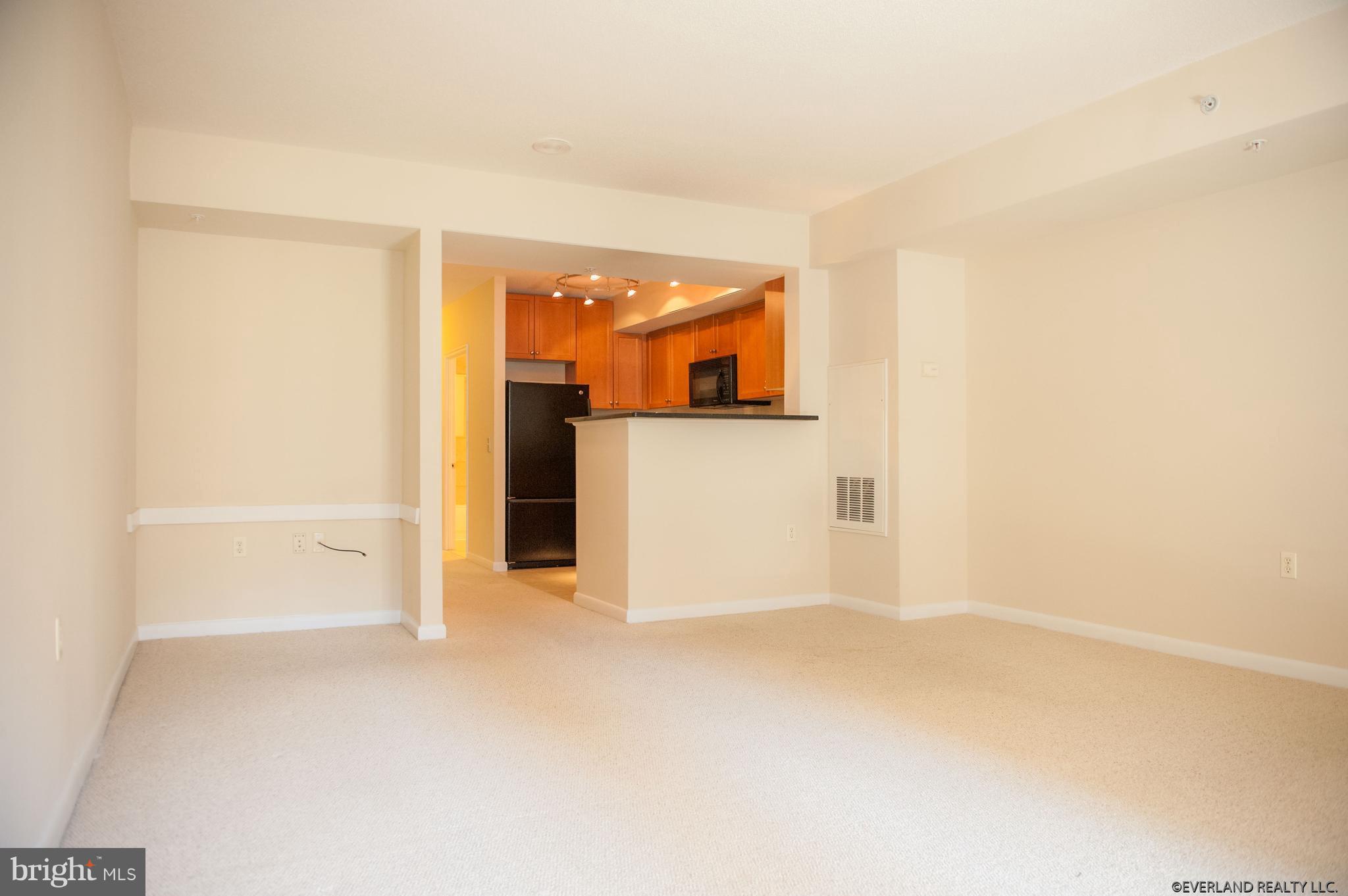 CONTINENTAL - Residential Lease