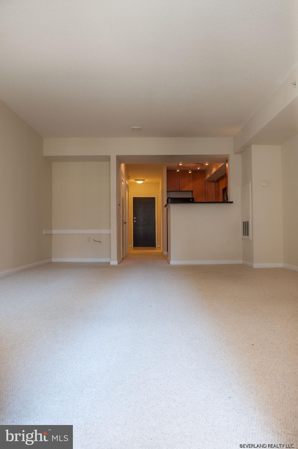 CONTINENTAL - Residential Lease