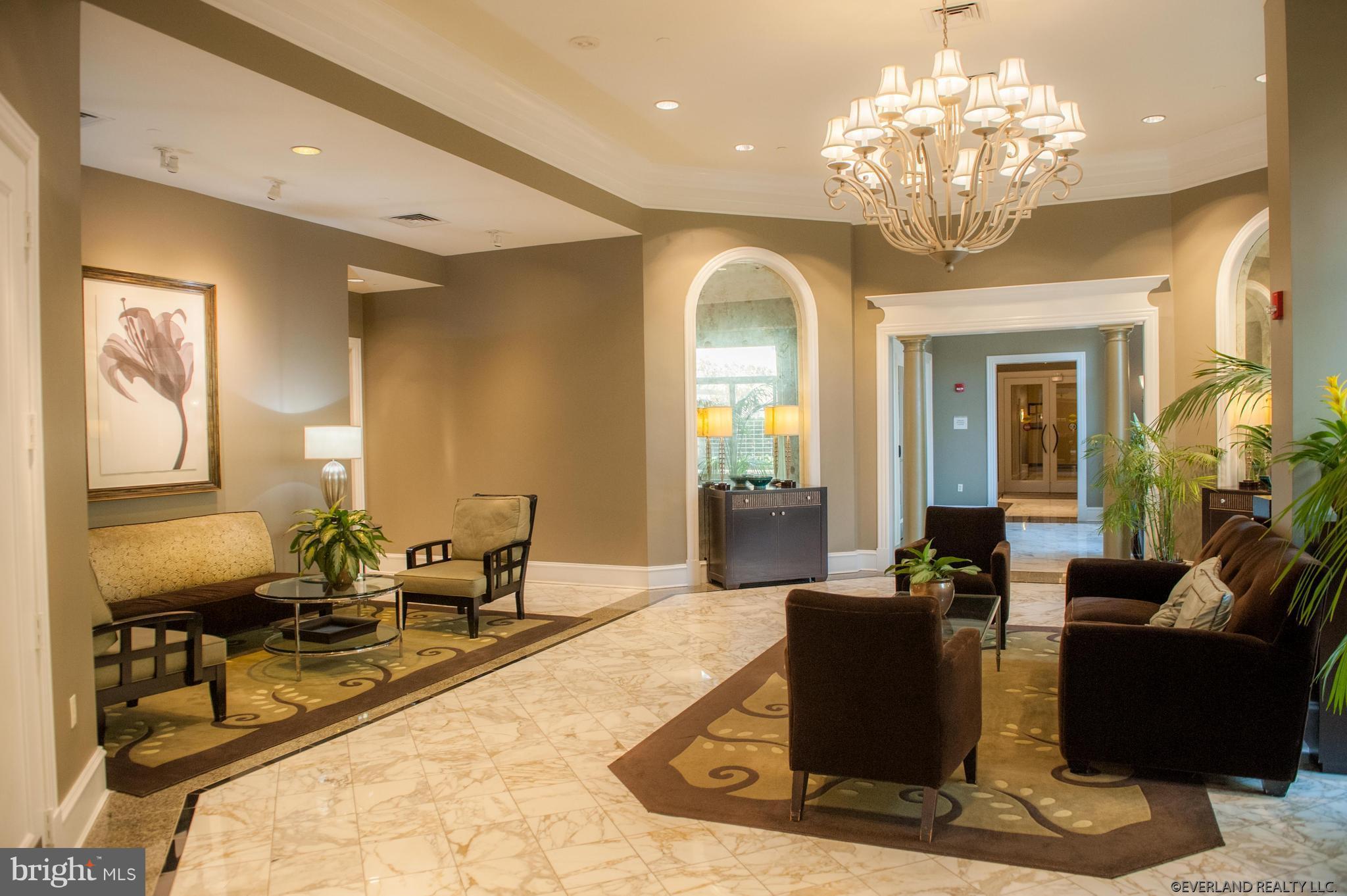 CONTINENTAL - Residential Lease