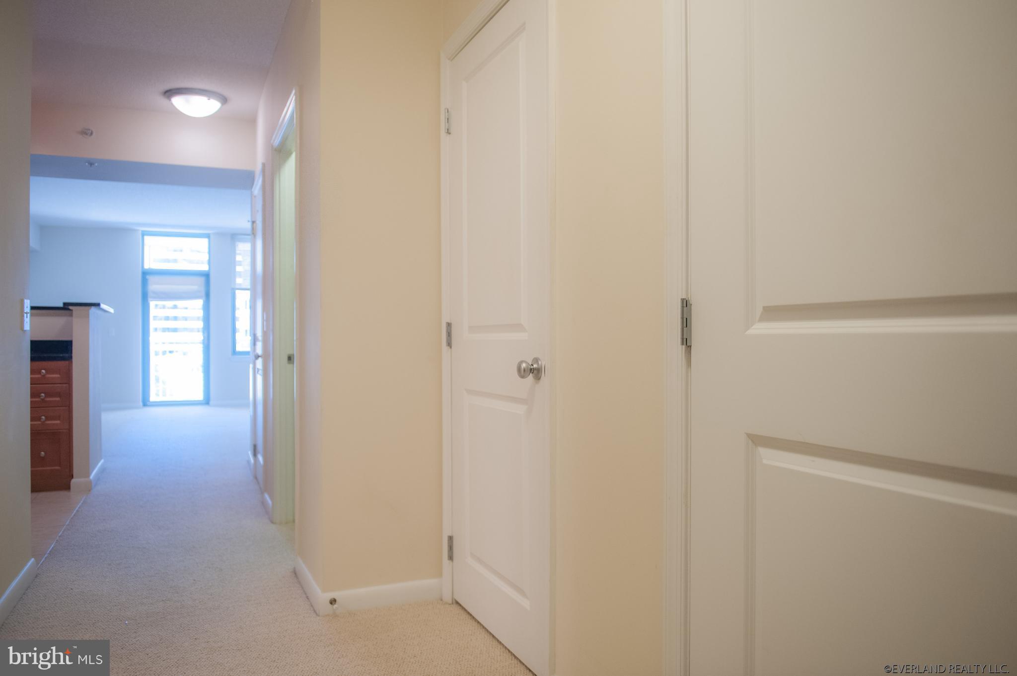 CONTINENTAL - Residential Lease