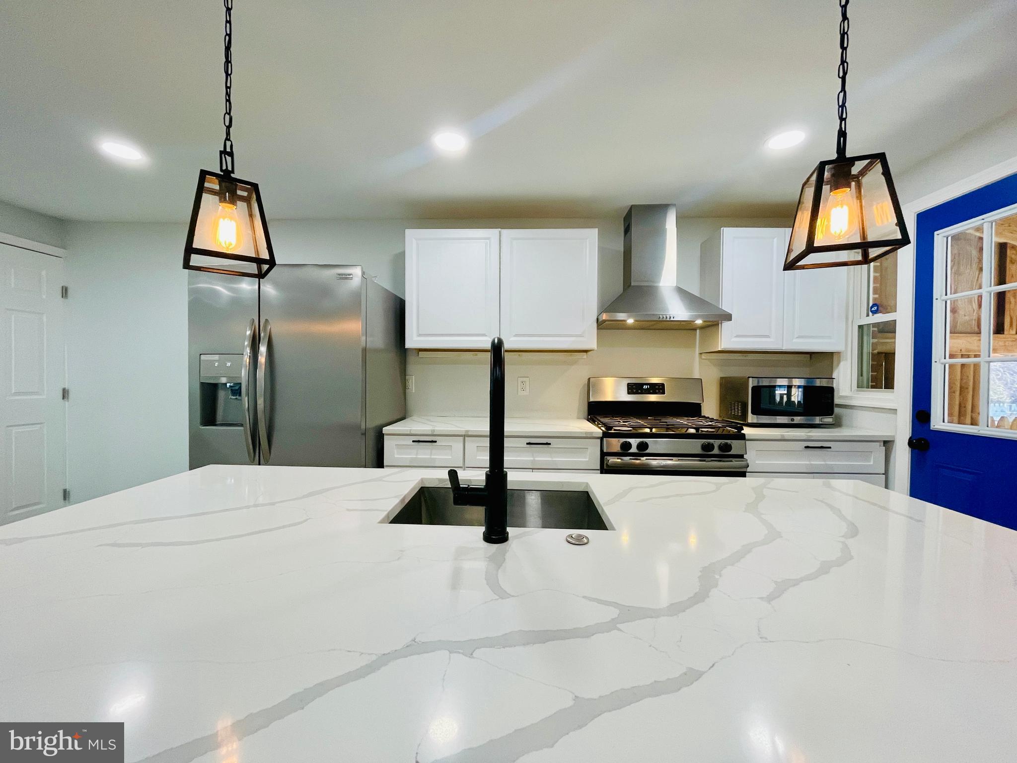 NORTH POINT VILLAGE - Residential Lease