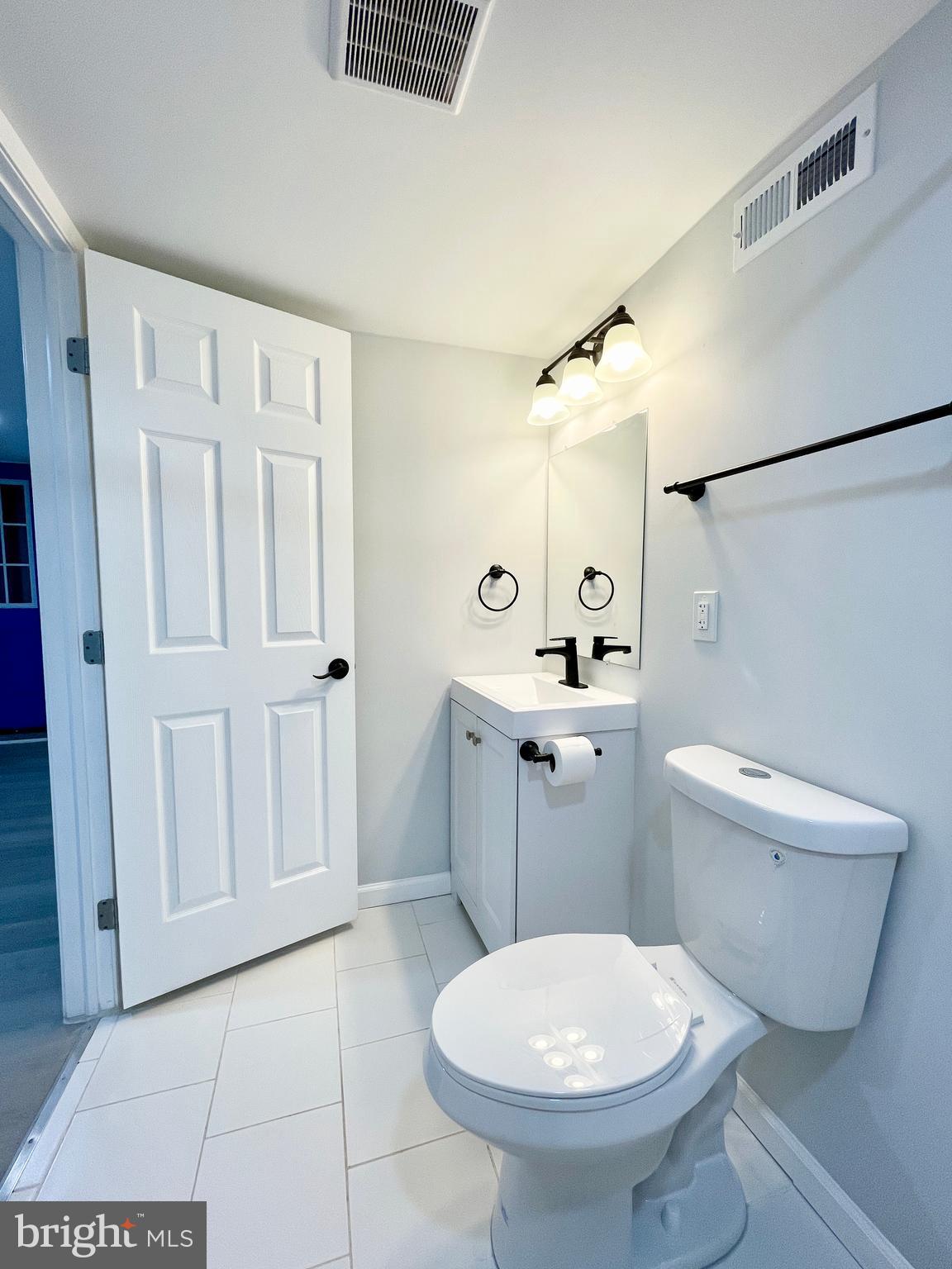 NORTH POINT VILLAGE - Residential Lease