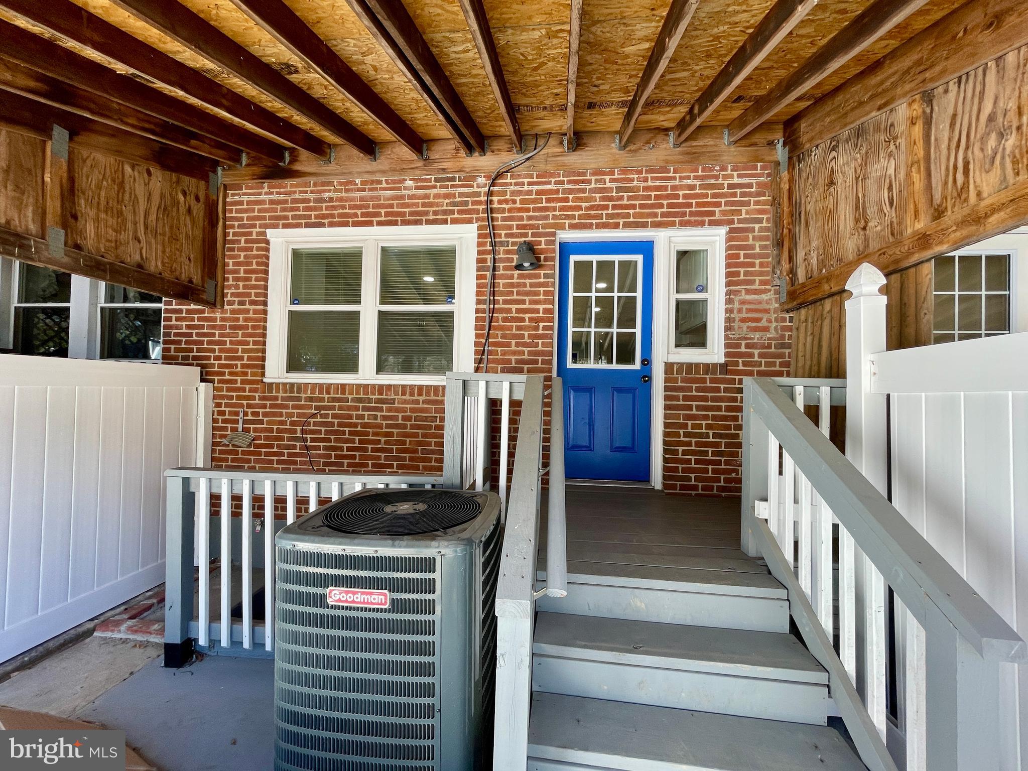 NORTH POINT VILLAGE - Residential Lease