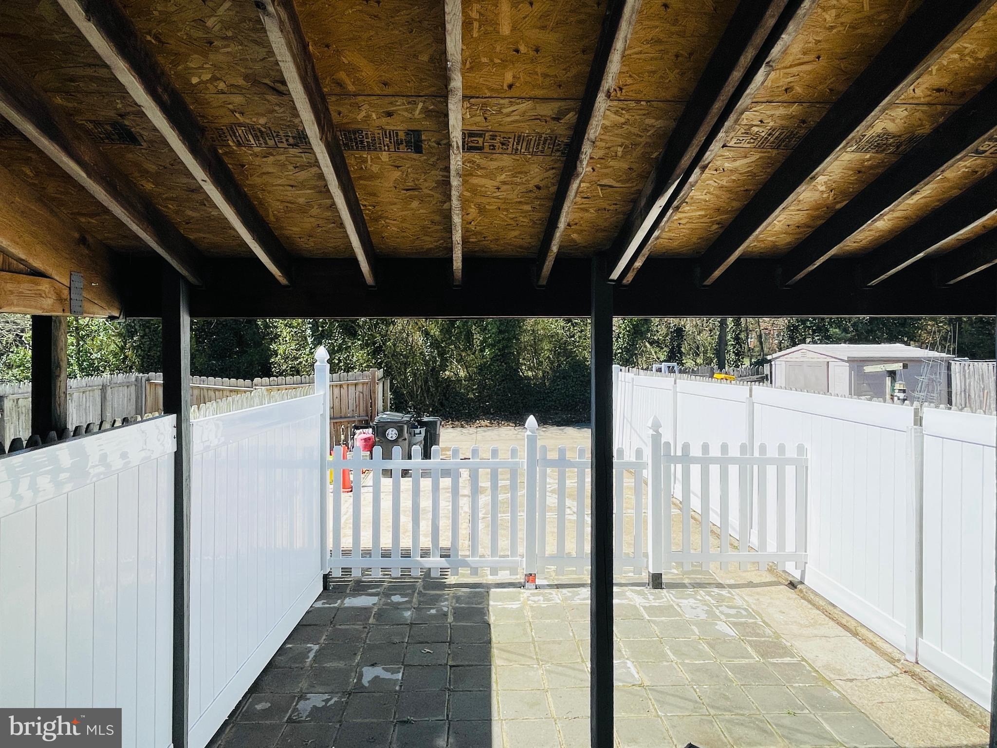 NORTH POINT VILLAGE - Residential Lease