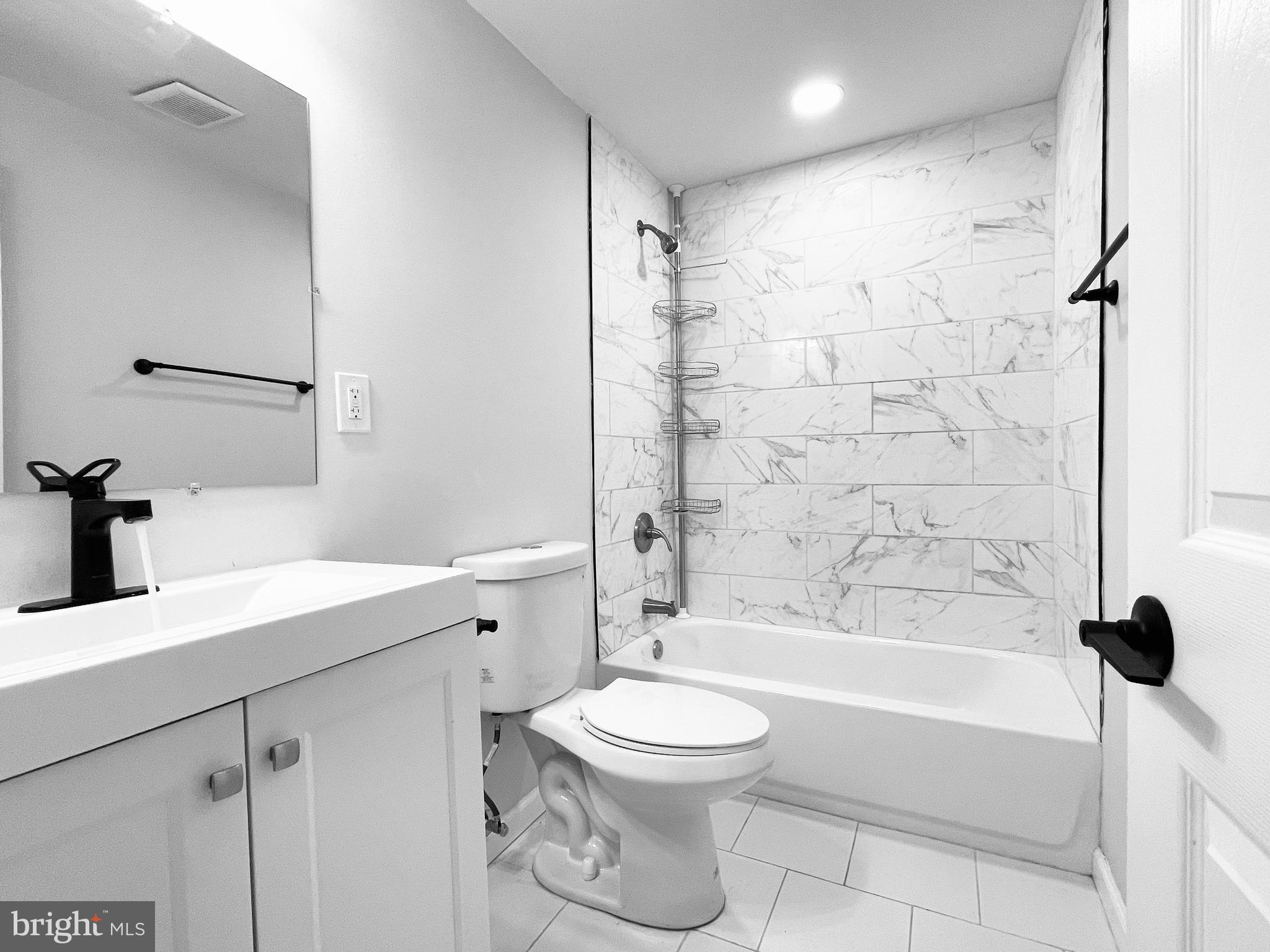 NORTH POINT VILLAGE - Residential Lease