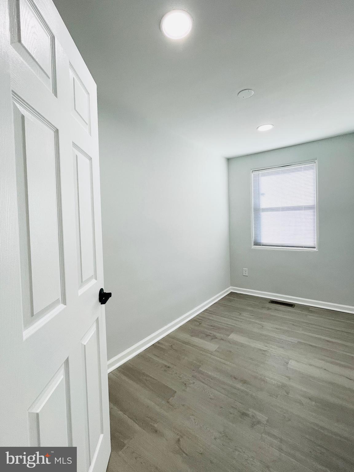 NORTH POINT VILLAGE - Residential Lease