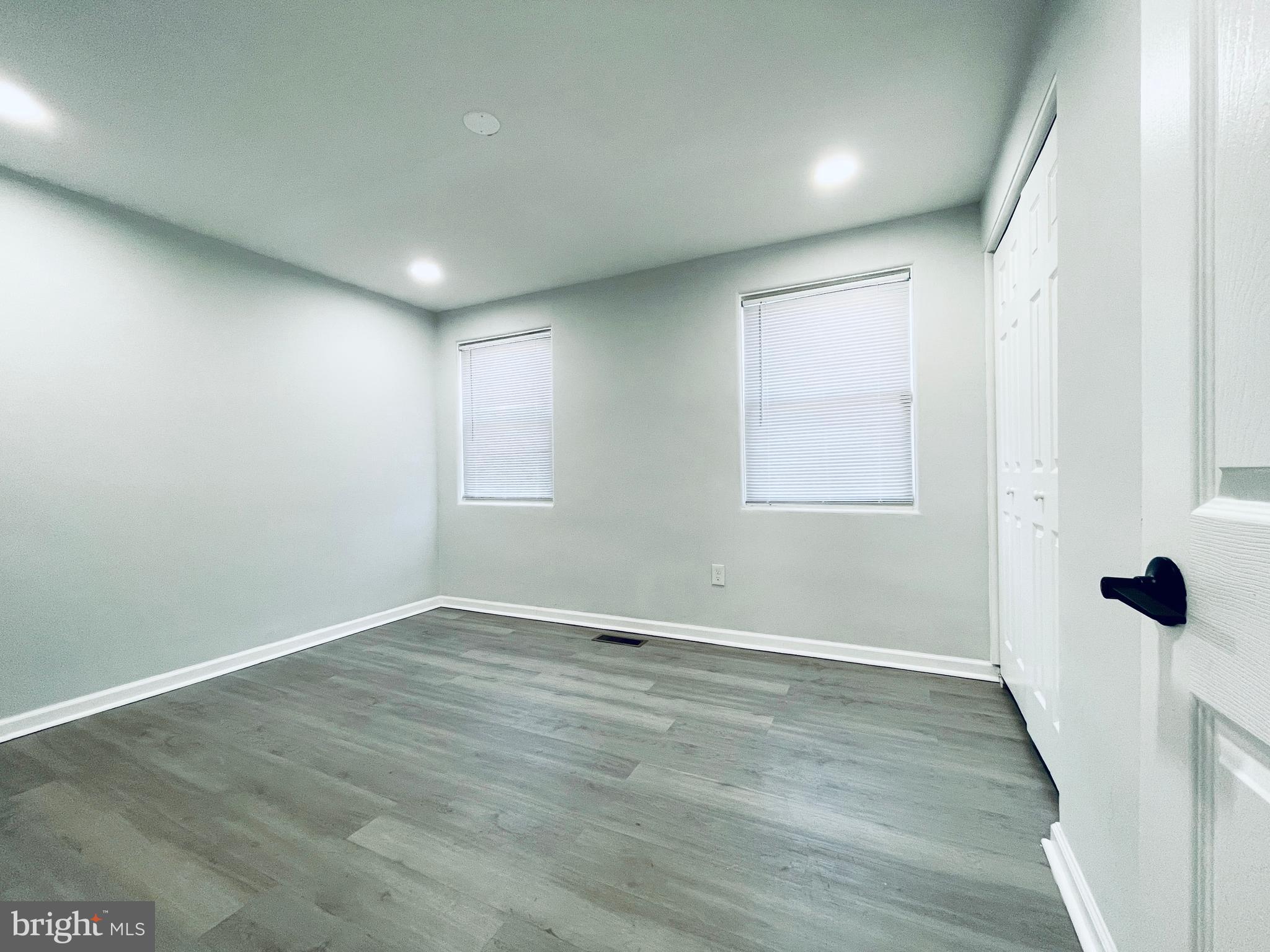 NORTH POINT VILLAGE - Residential Lease