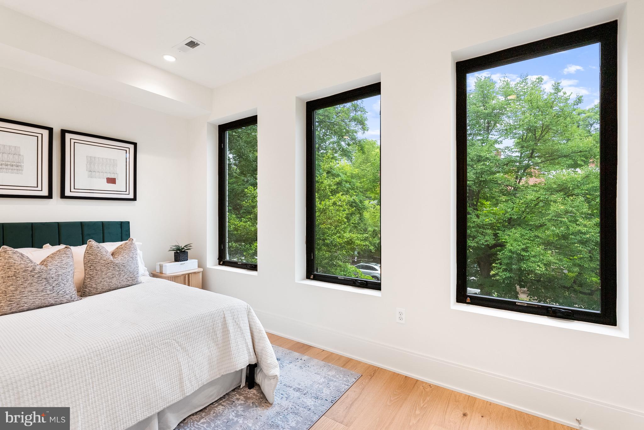 BURLEITH - Residential