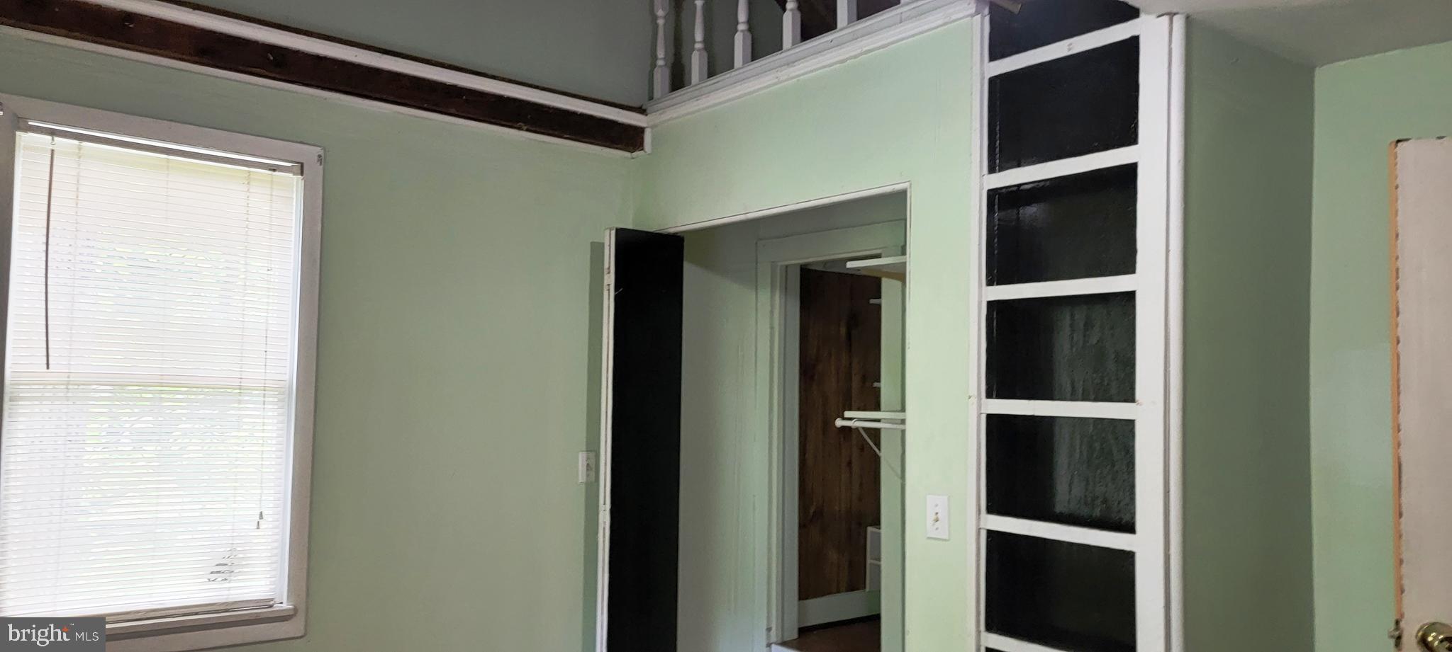 SHORT GAP AREA - Residential