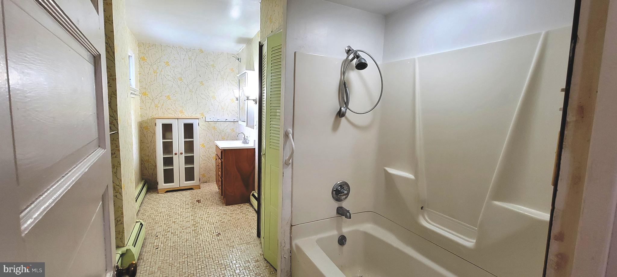 SHORT GAP AREA - Residential