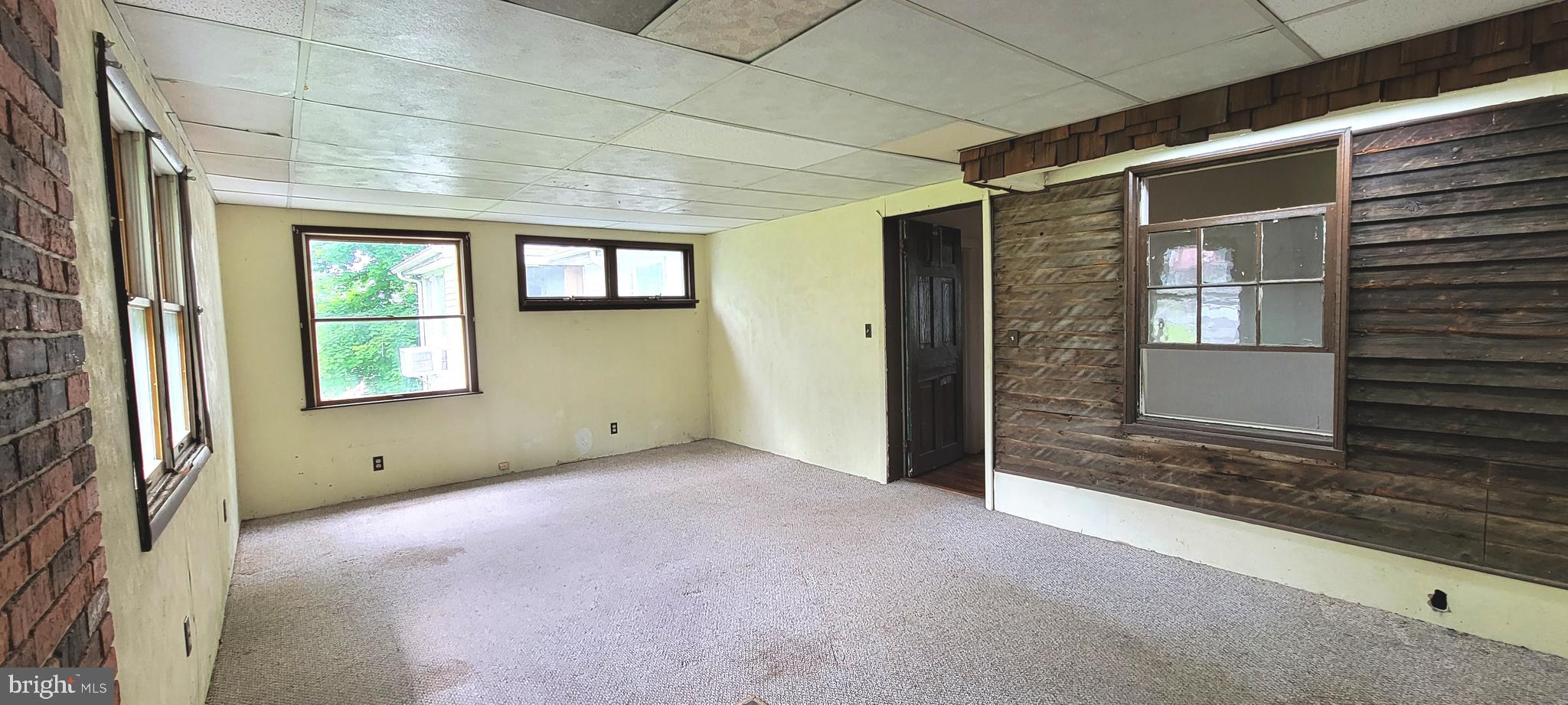 SHORT GAP AREA - Residential