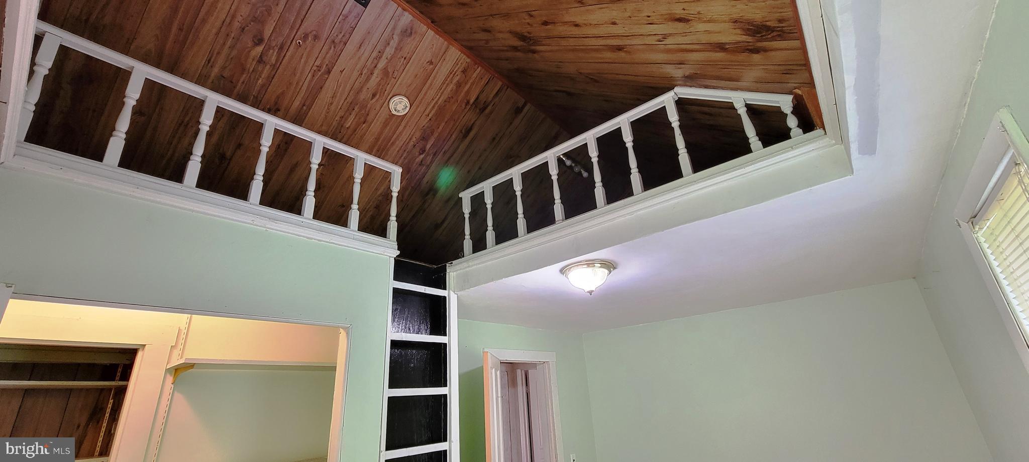 SHORT GAP AREA - Residential