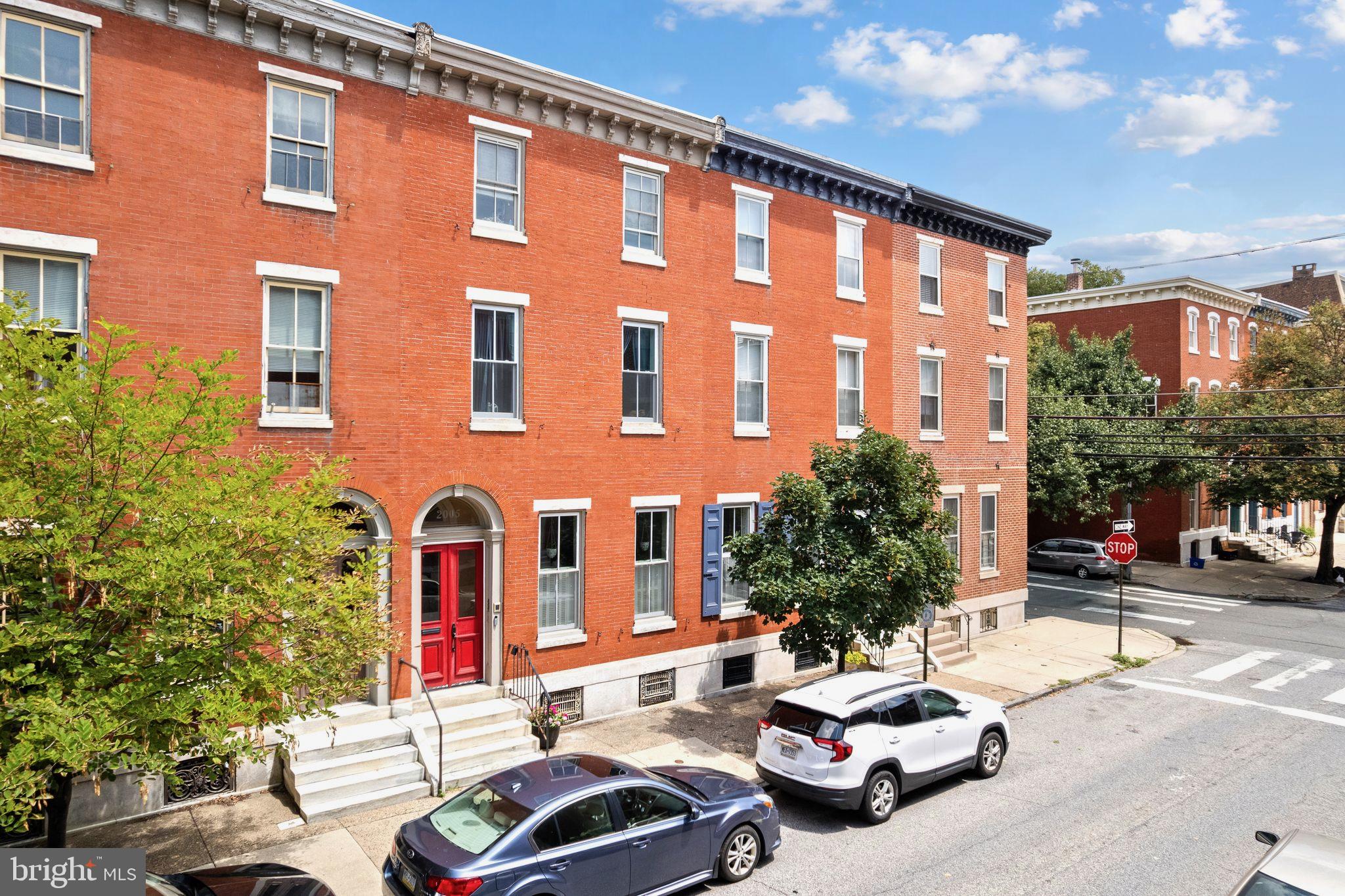 2005 WALLACE STREET 1