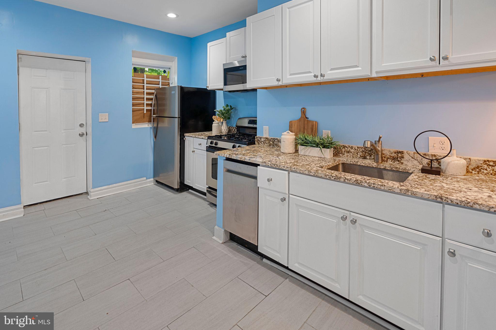 BALTIMORE HIGHLANDS - Residential