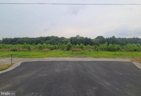 Vacant Land For Sale - LOT 2B Kings Hwy<br/> MONTROSS, VA 22520