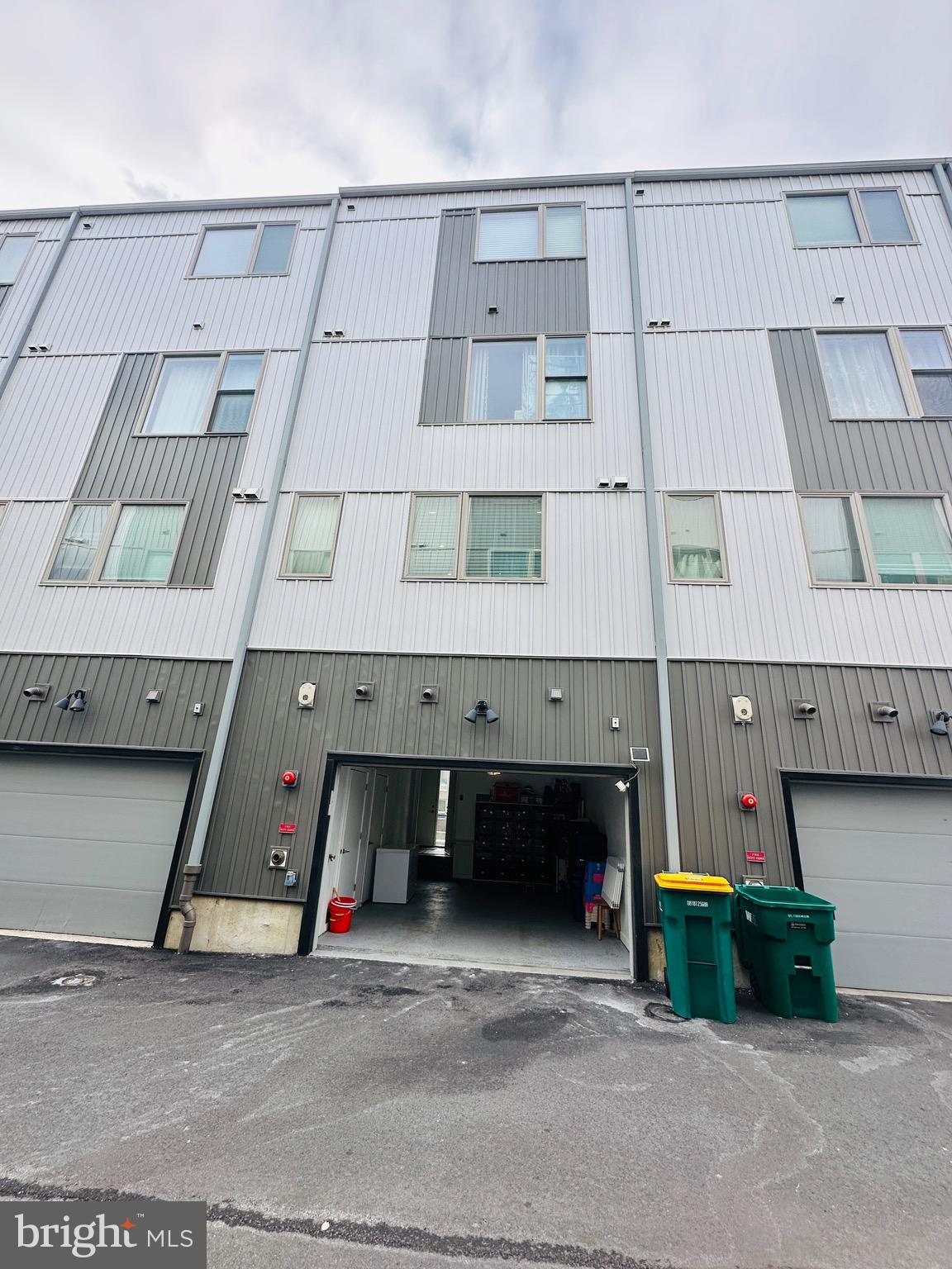 NORTHBANK - Residential