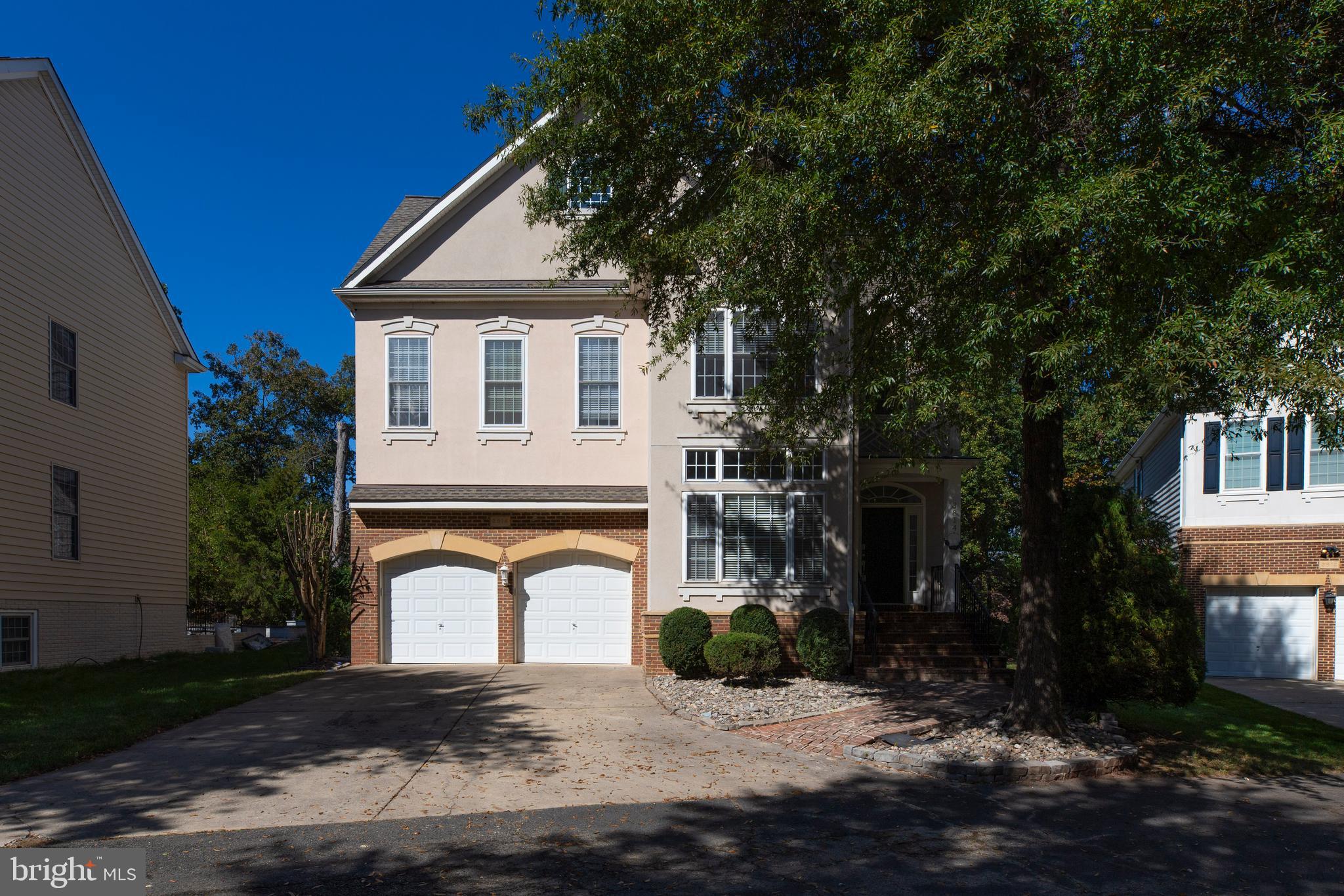 HIGHLAND OAKS - Residential