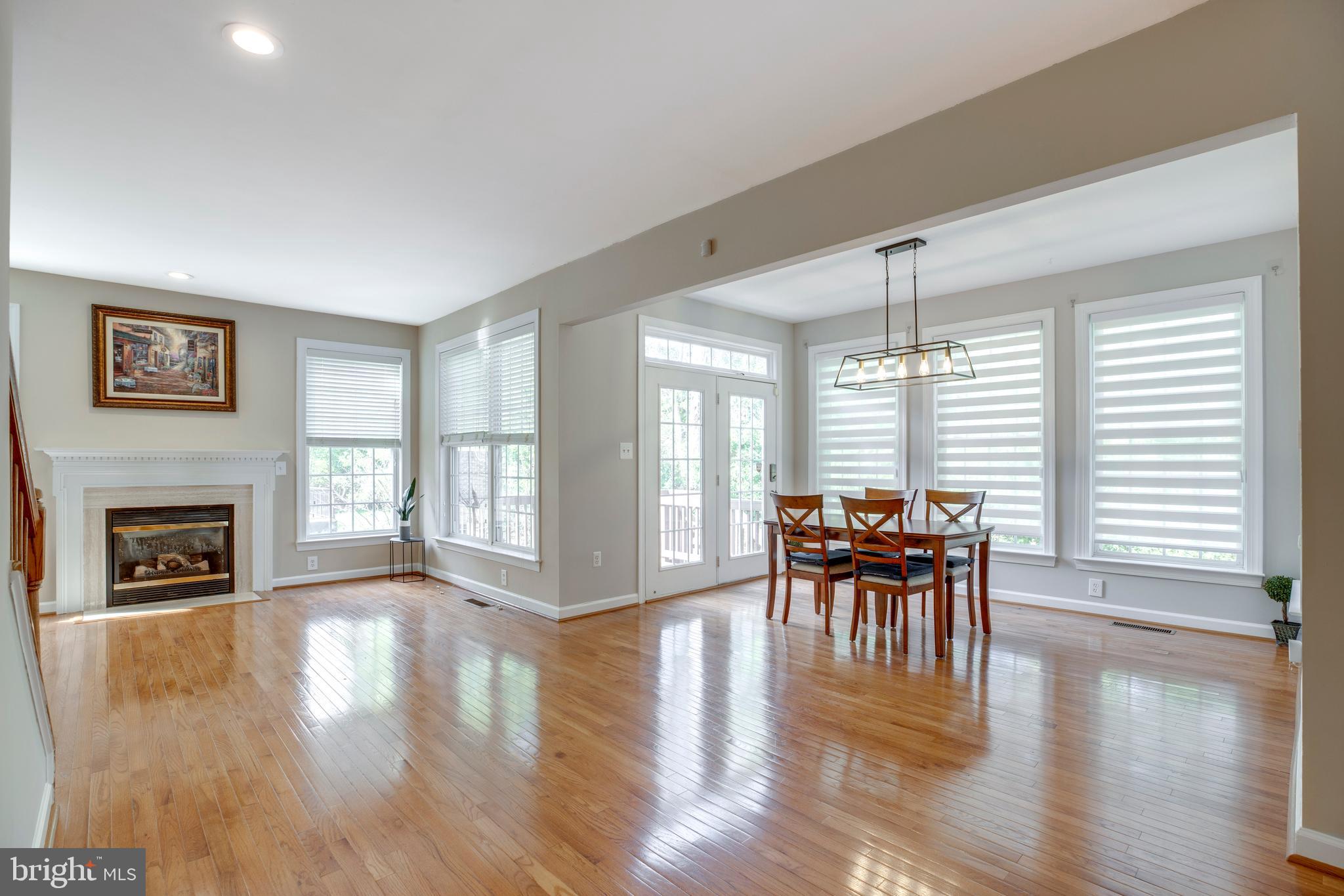 3814 HIGHLAND OAKS DRIVE