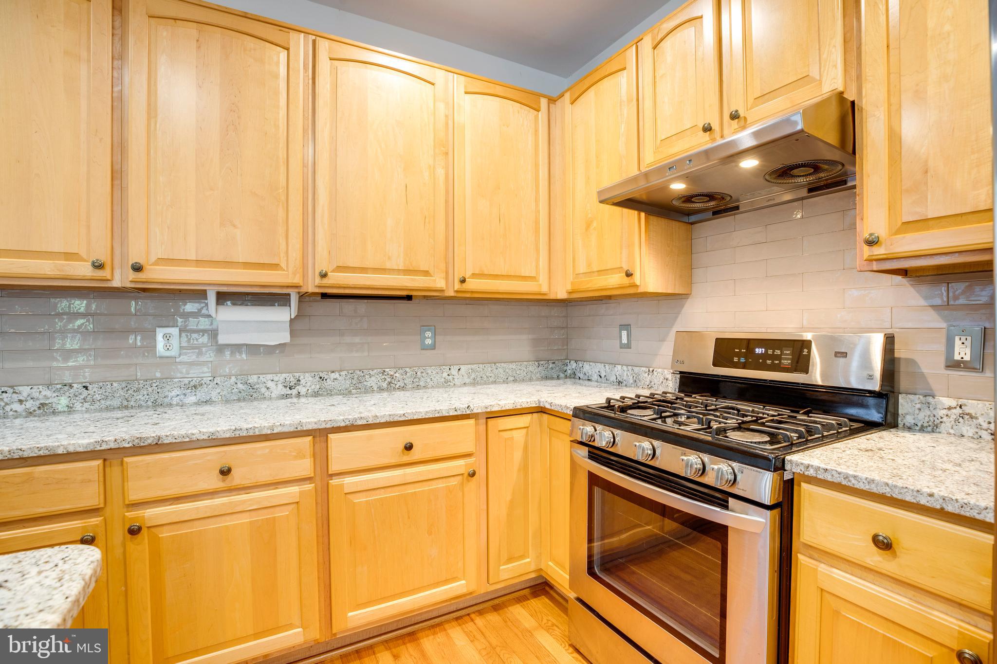 HIGHLAND OAKS - Residential