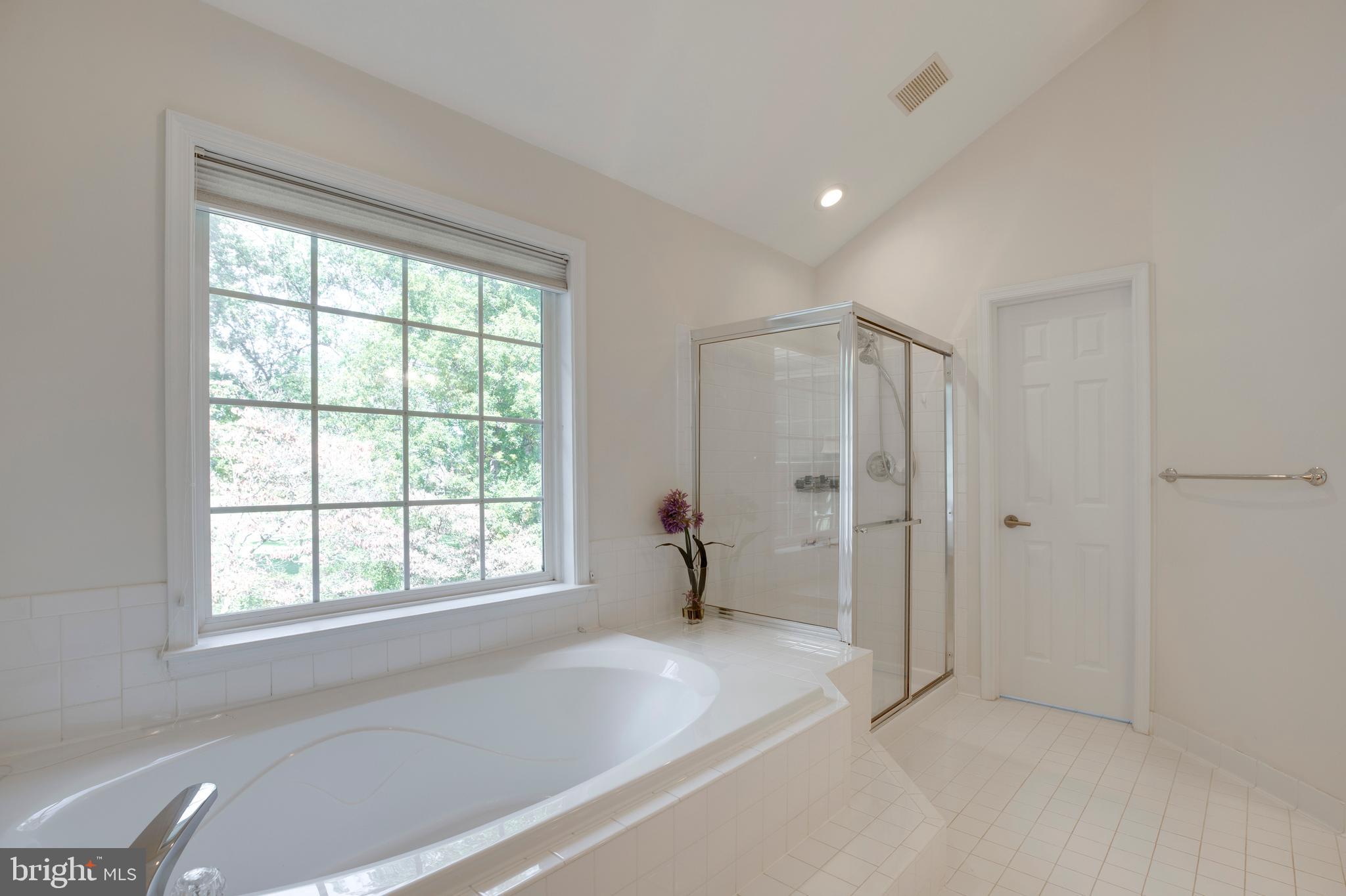 HIGHLAND OAKS - Residential