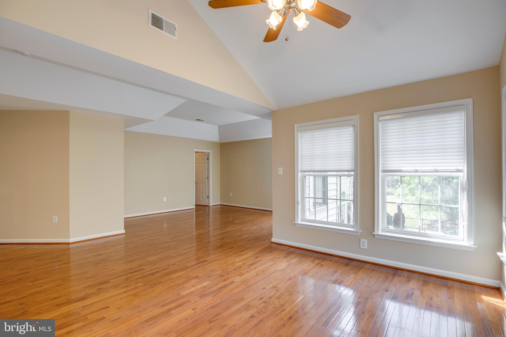 HIGHLAND OAKS - Residential