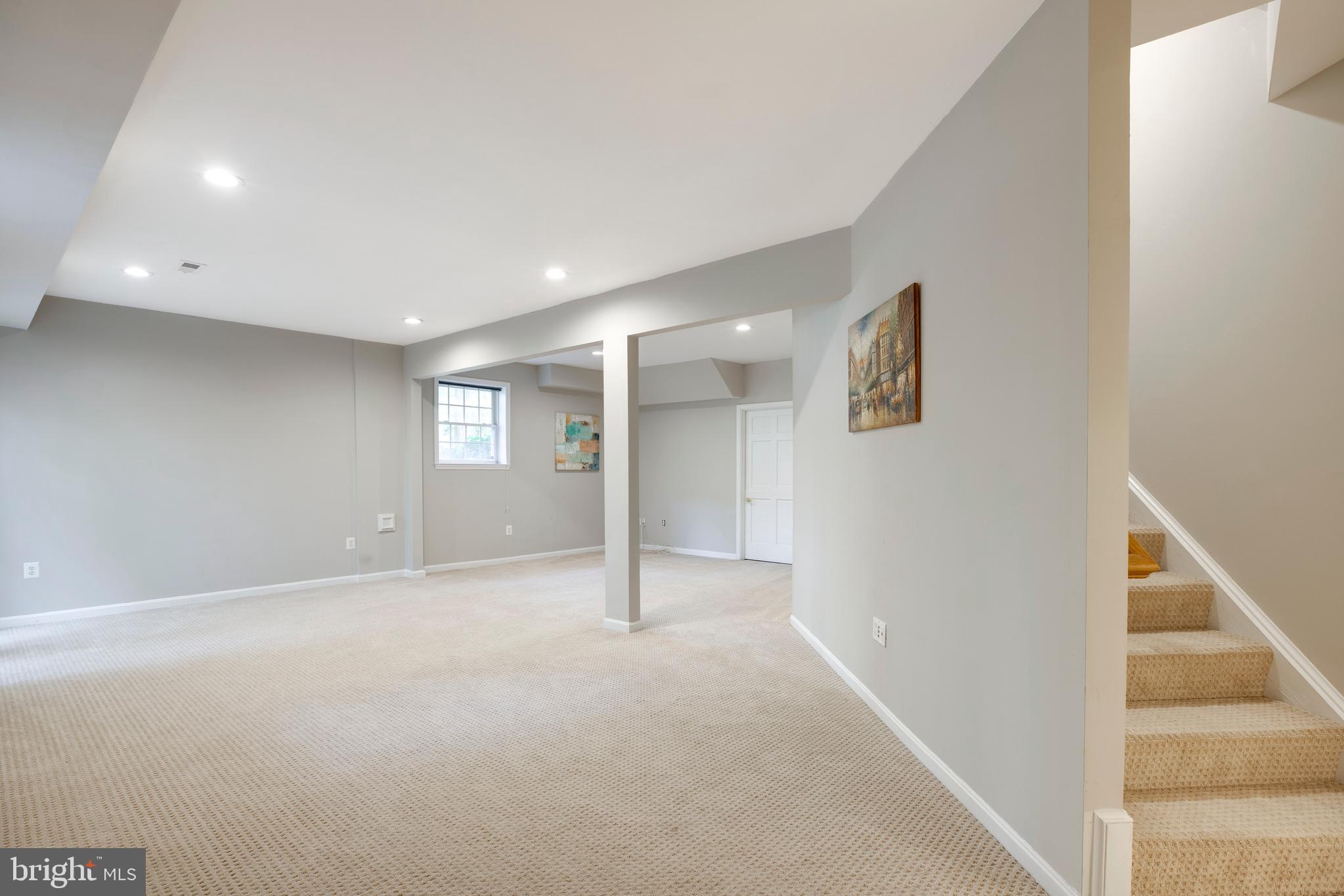 HIGHLAND OAKS - Residential