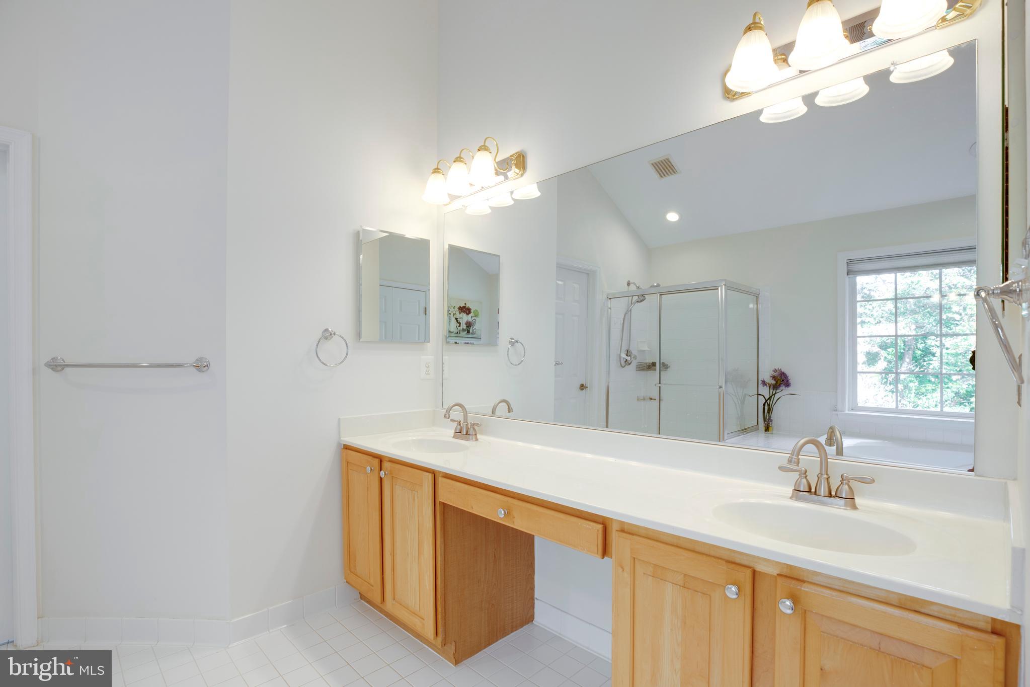 HIGHLAND OAKS - Residential