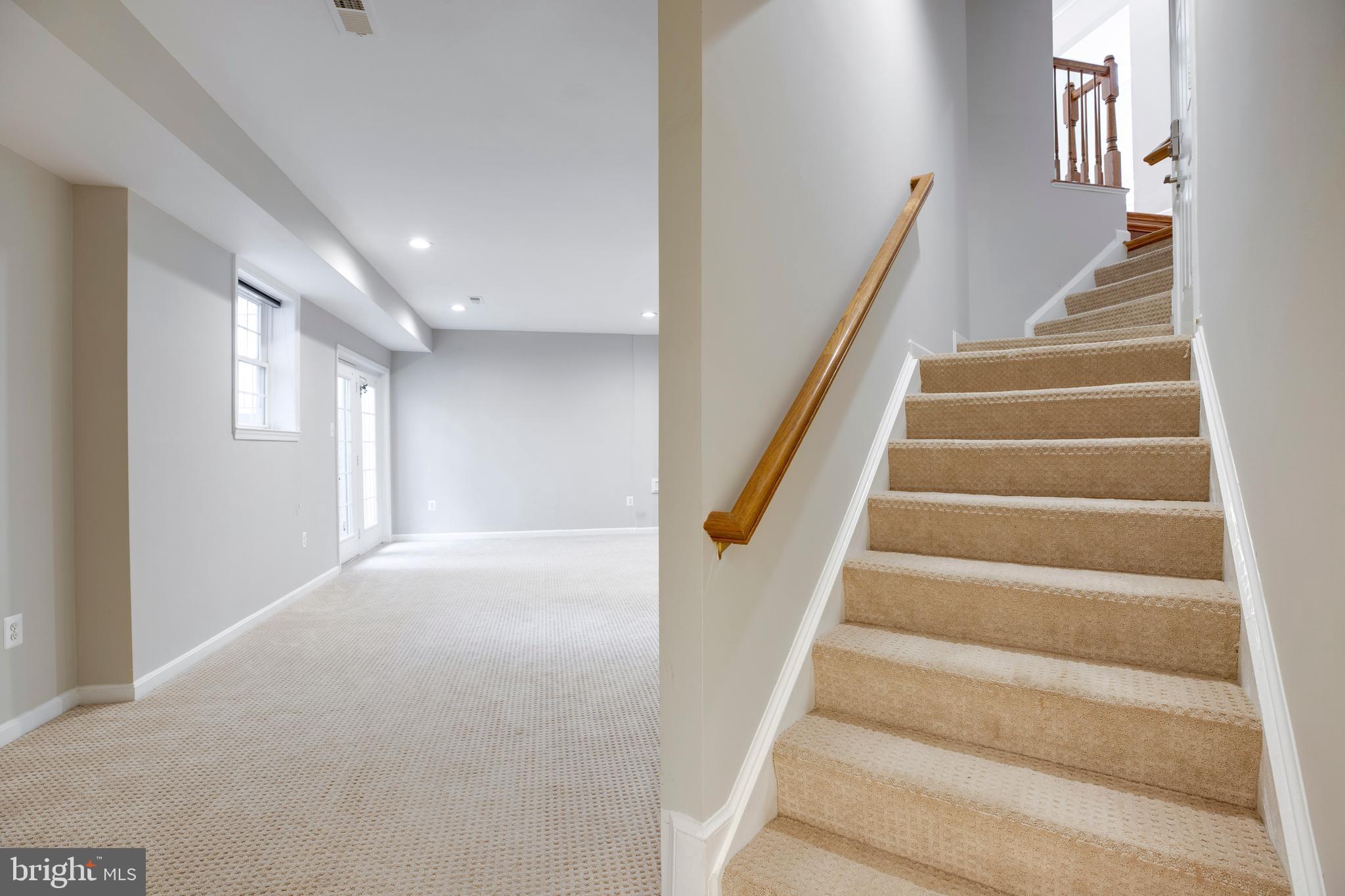 HIGHLAND OAKS - Residential