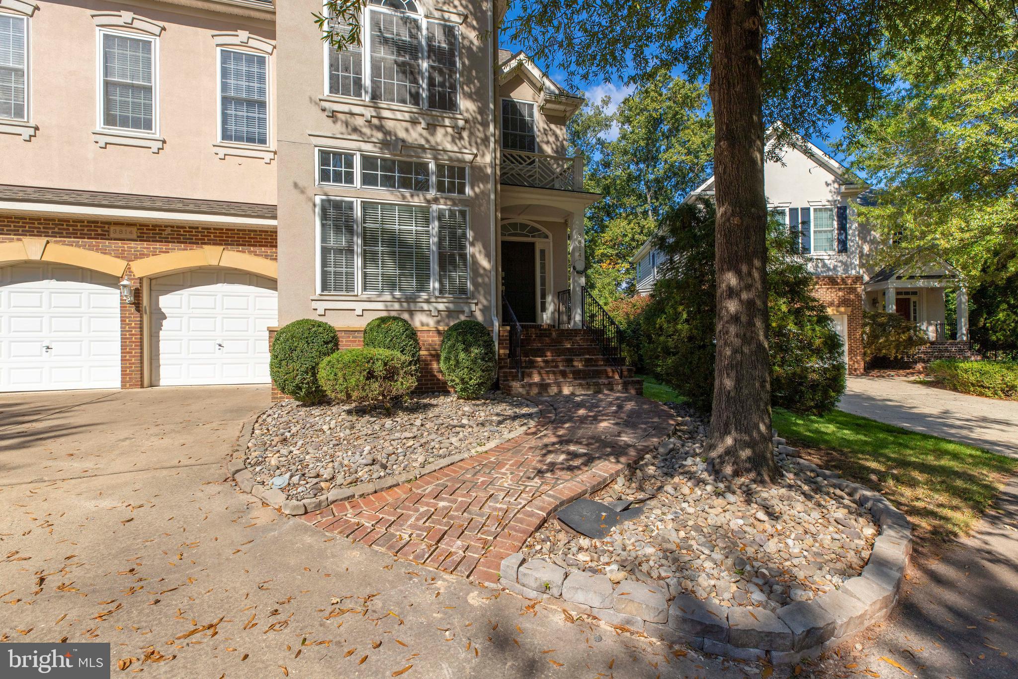 HIGHLAND OAKS - Residential